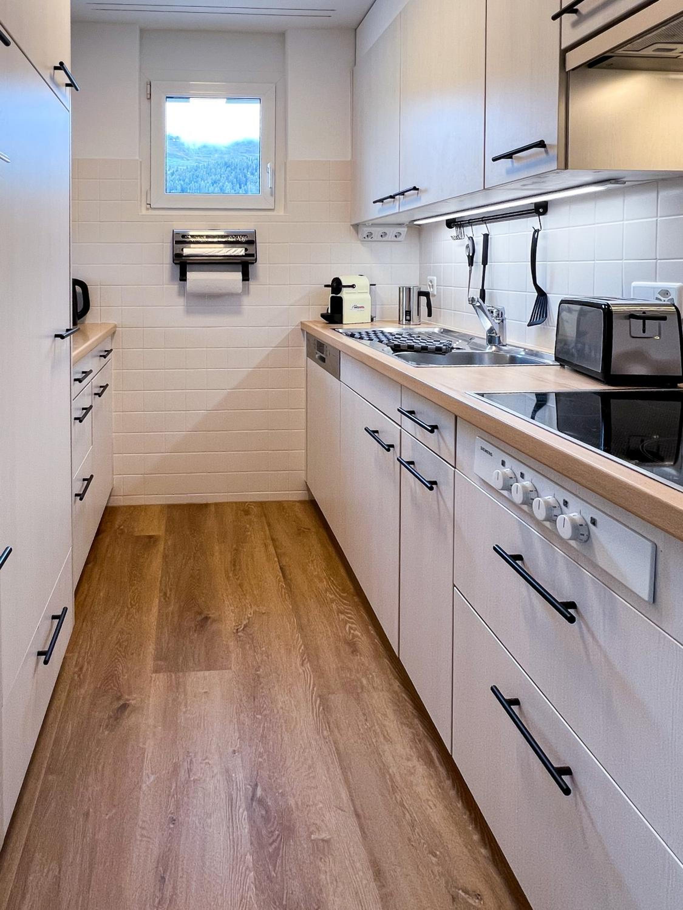 swissme - 100qm - Balkon - 2 Bäder - Parkplatz - Fußbodenheizung