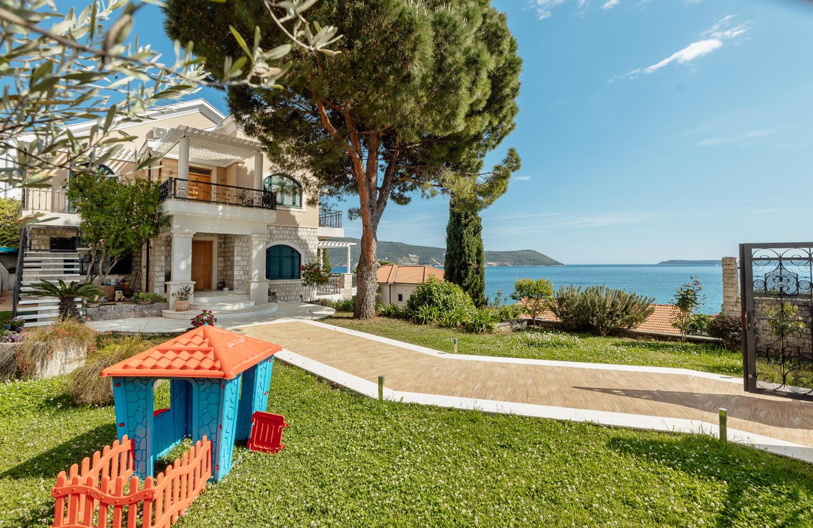 Apartmani Divna view 3