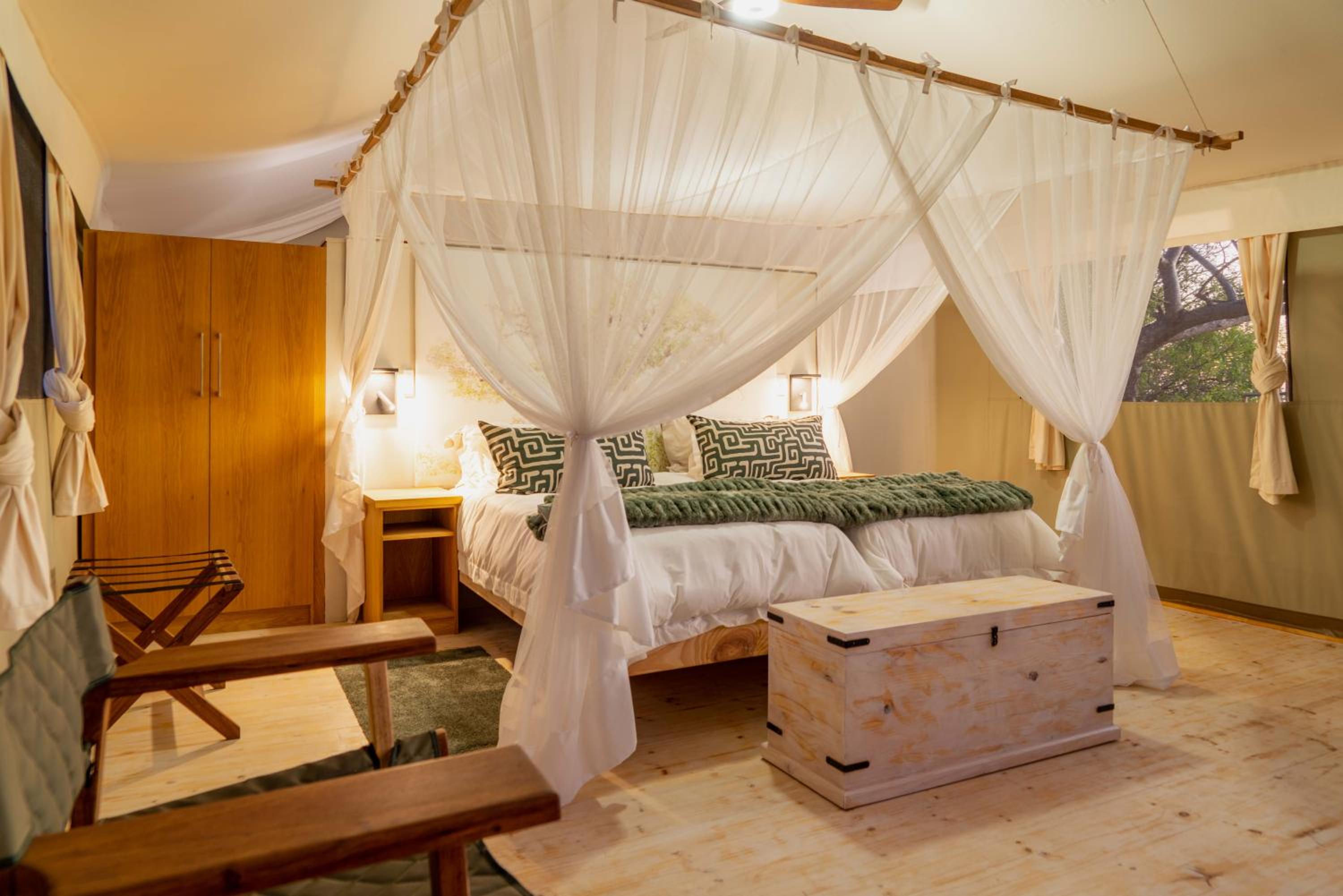 Cape Vulture Lodge view 3