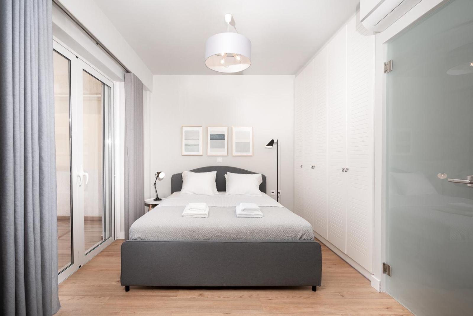 Blue Avra Apartment by A&D Properties photo 2