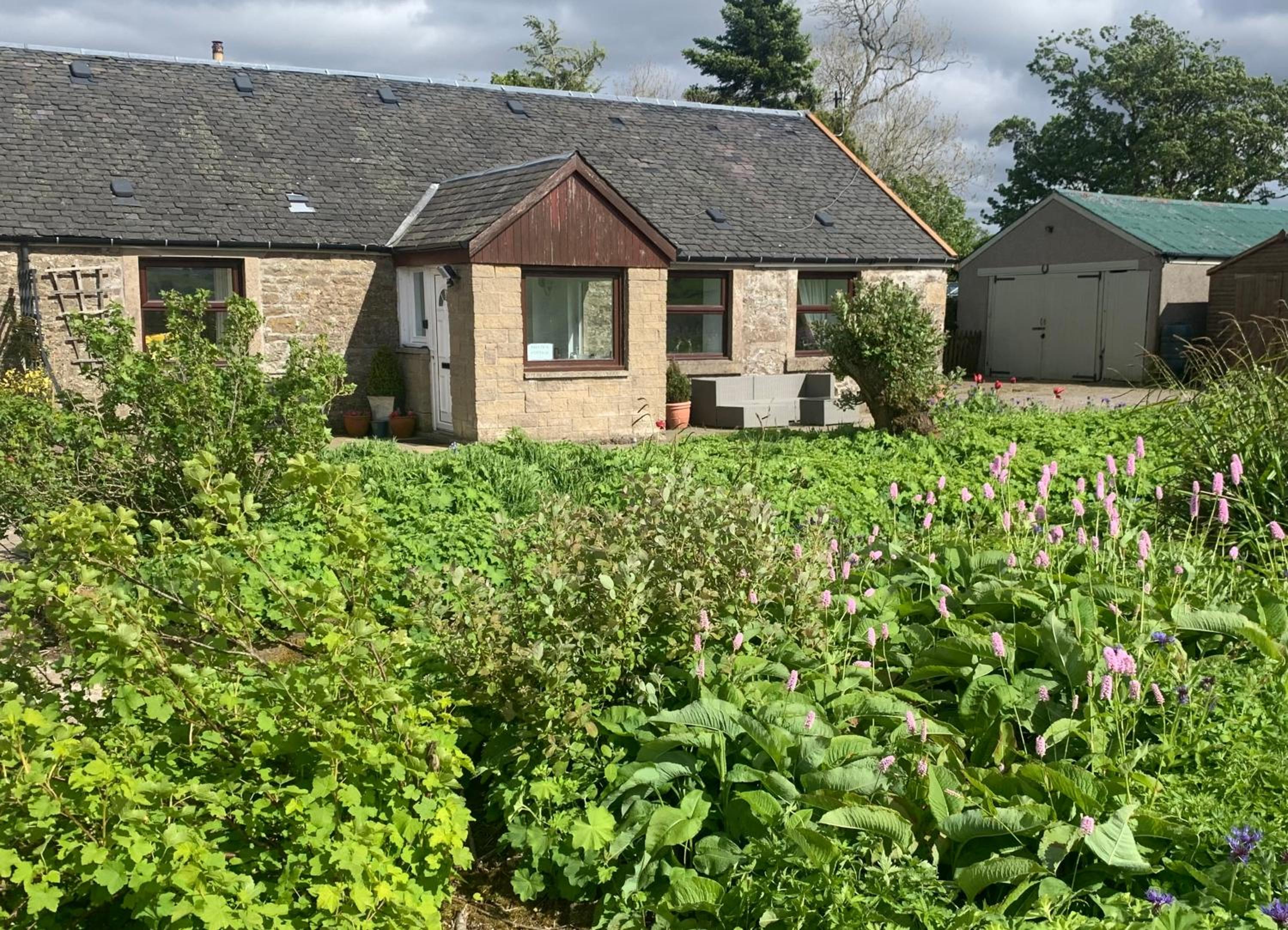 Charming Parlour Cottage at Tinto Retreats near Biggar view 2