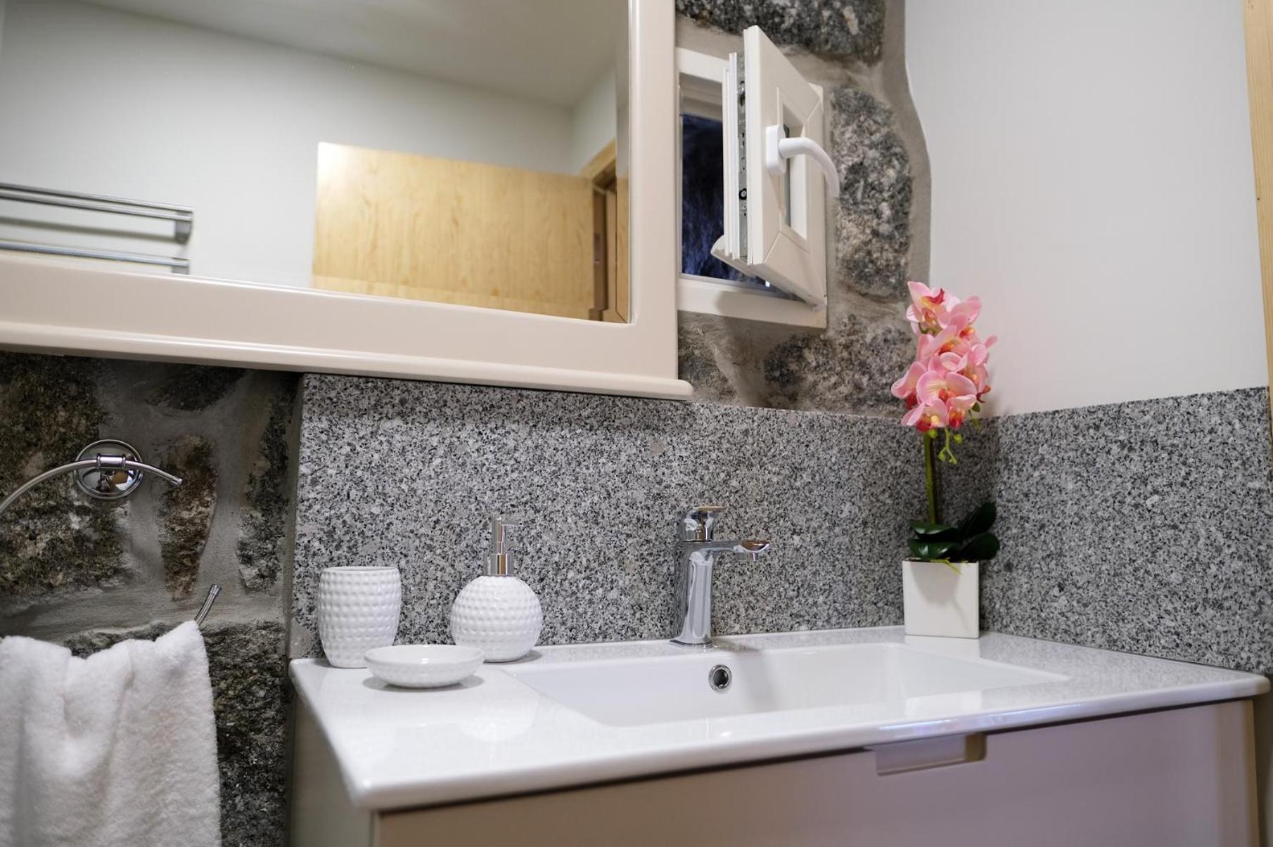 Photo 57