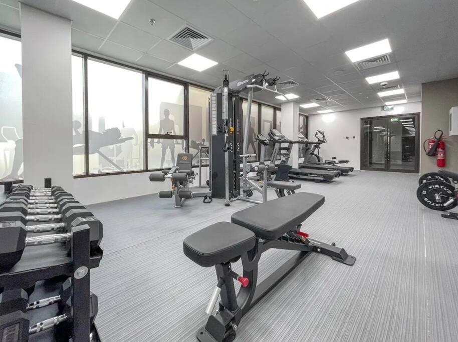 Stunning one bedroom with yoga, pool, bike and gym