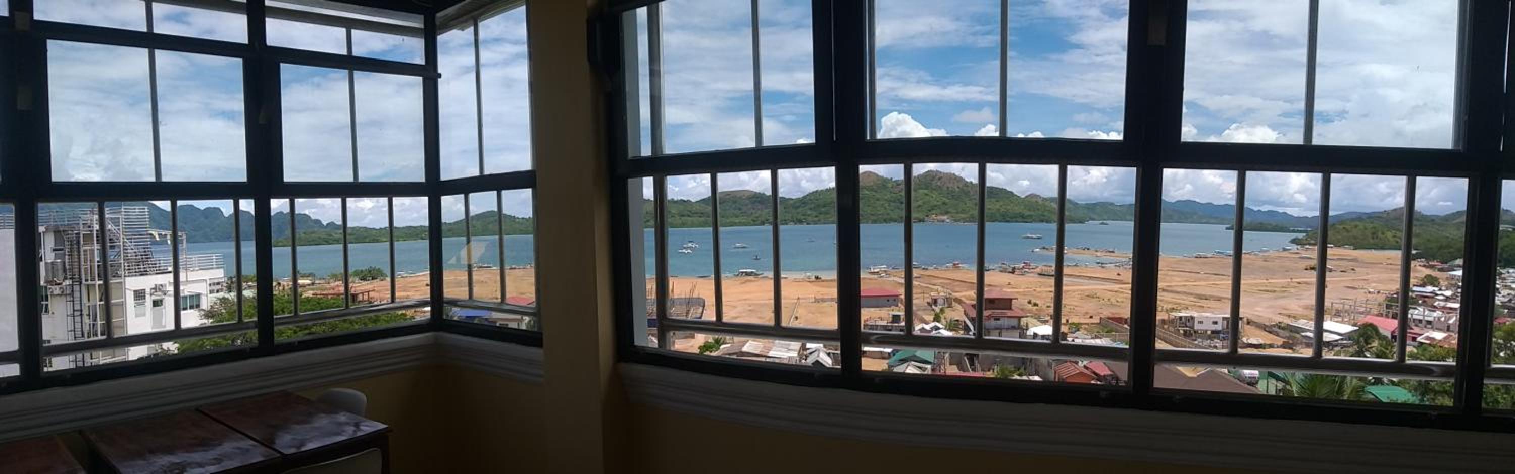 Divine Castle Travelers Inn view 4