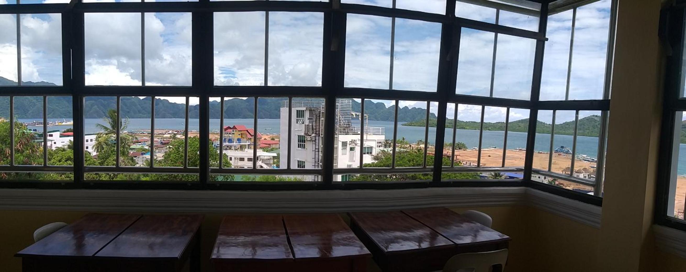 Divine Castle Travelers Inn view 5