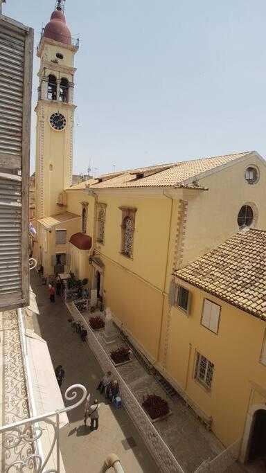 Photo 33