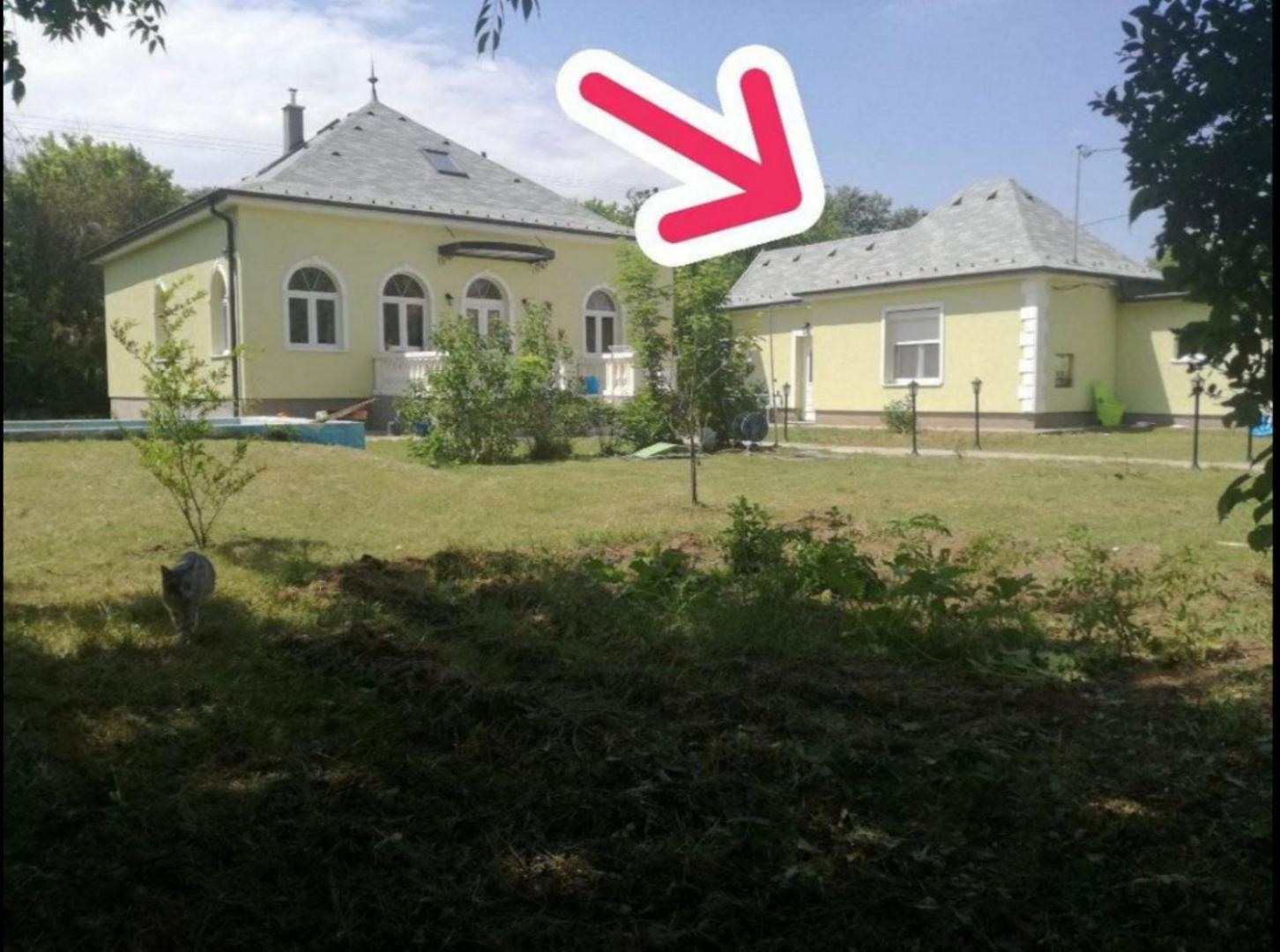 Small House in Green area view 3