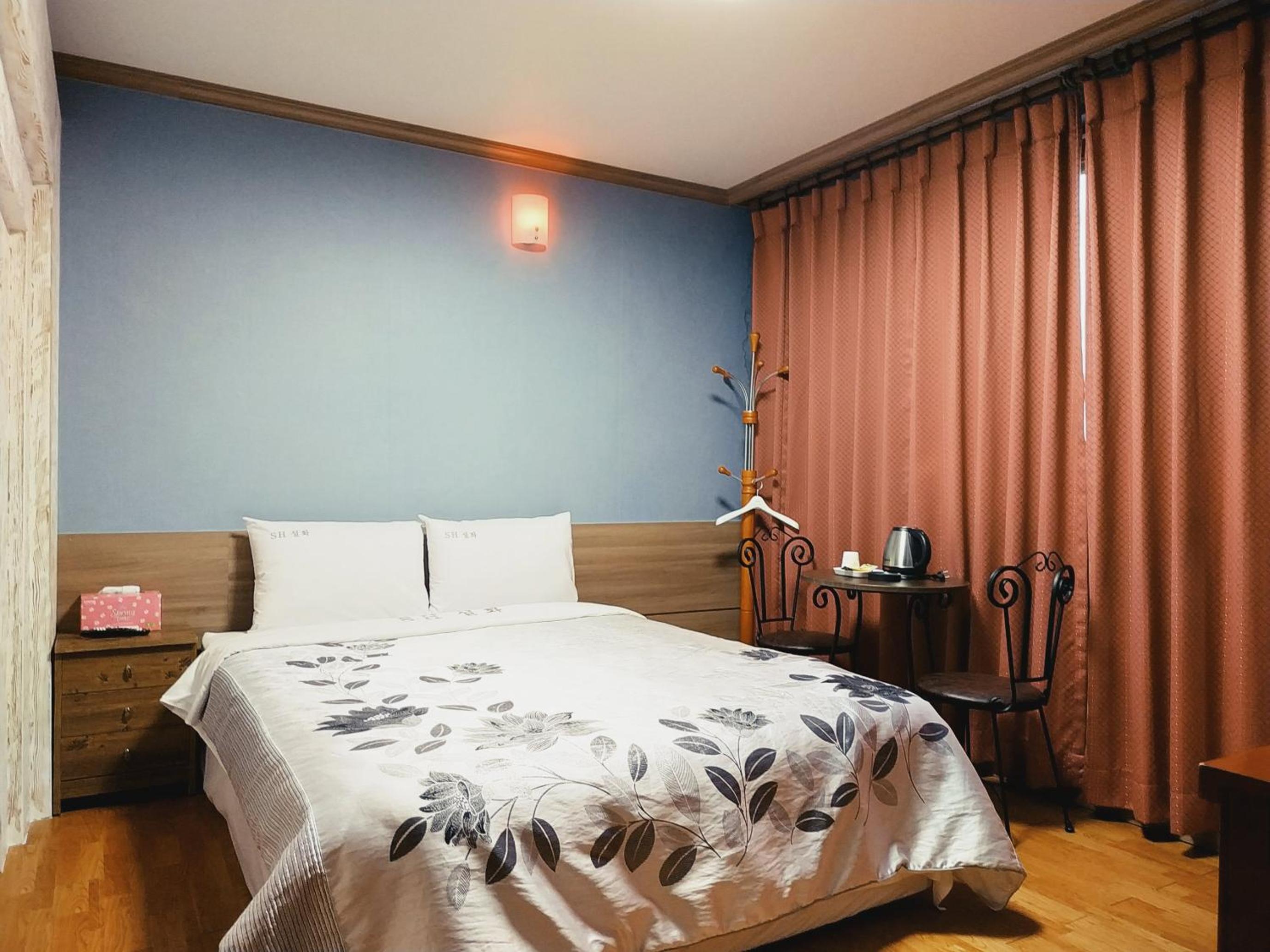 Seolhwa Motel view 5