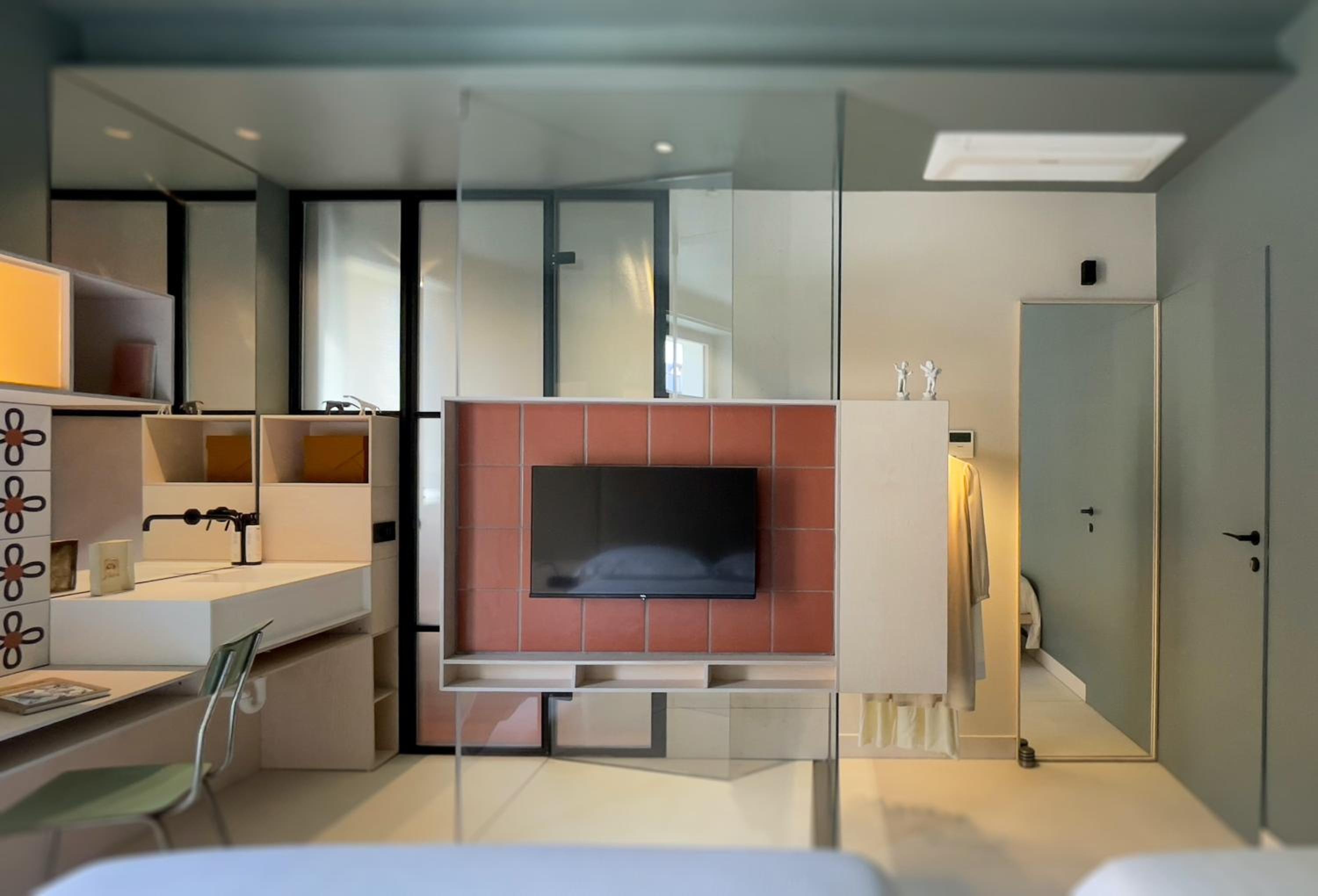 hotel room