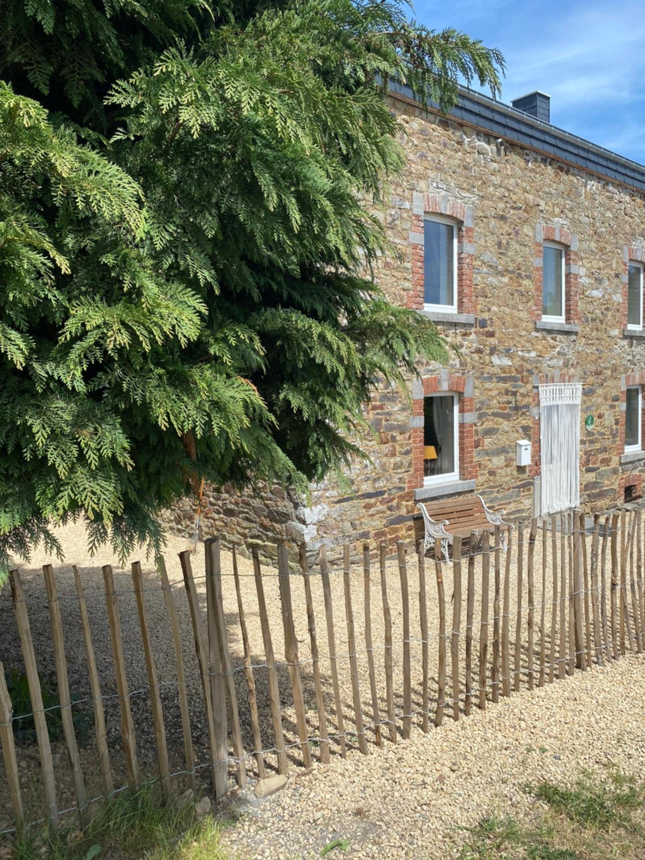 Hotel Lavaux 60 - Image 1