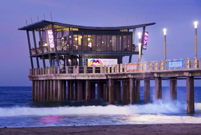 Durban Point Waterfront, 1006 Quayside view 4