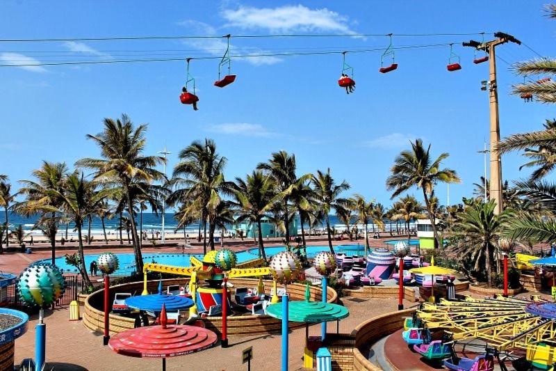 Durban Point Waterfront, 1006 Quayside view 3