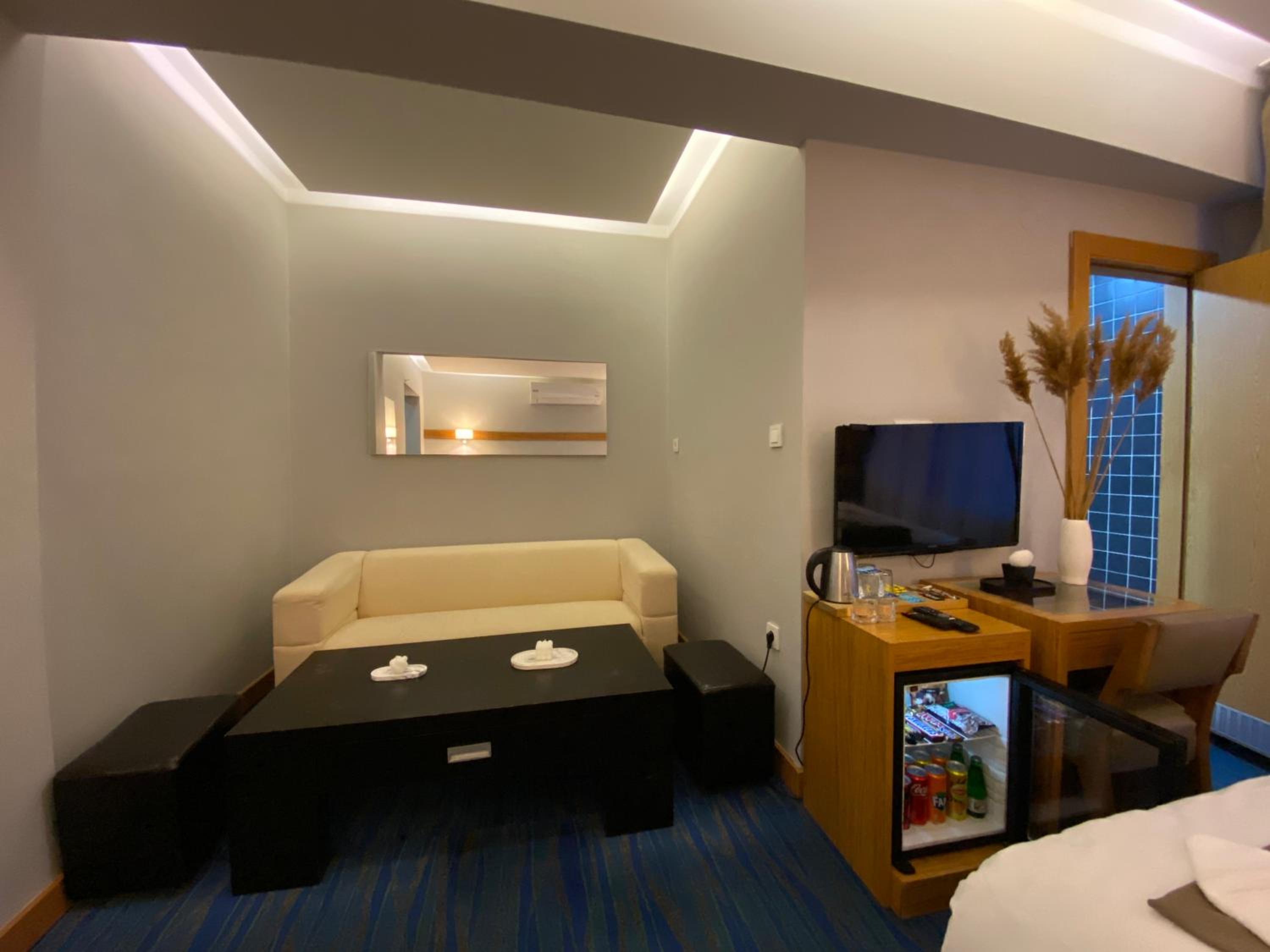 Won Plaza - Image 13