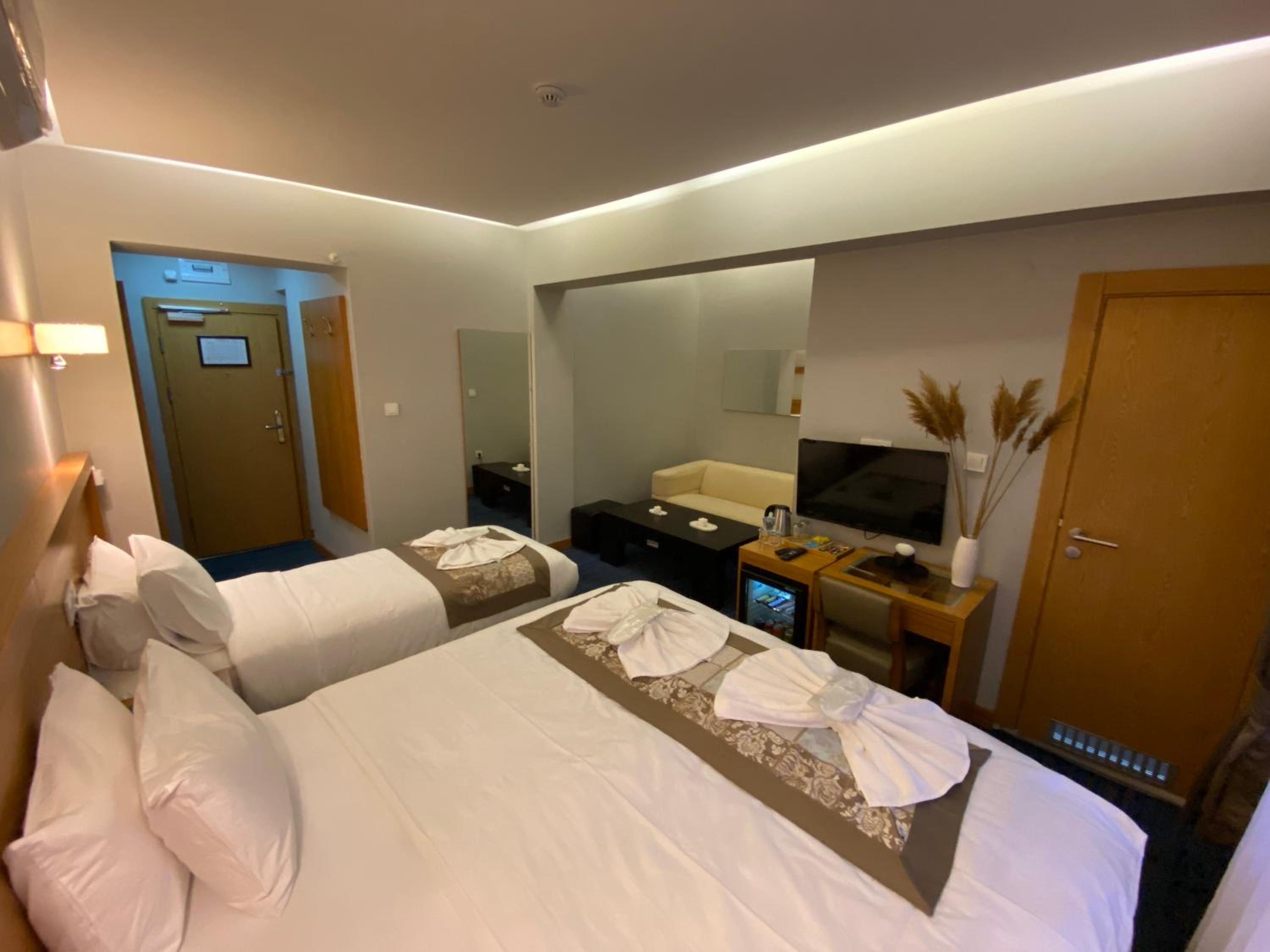 Won Plaza - Image 17