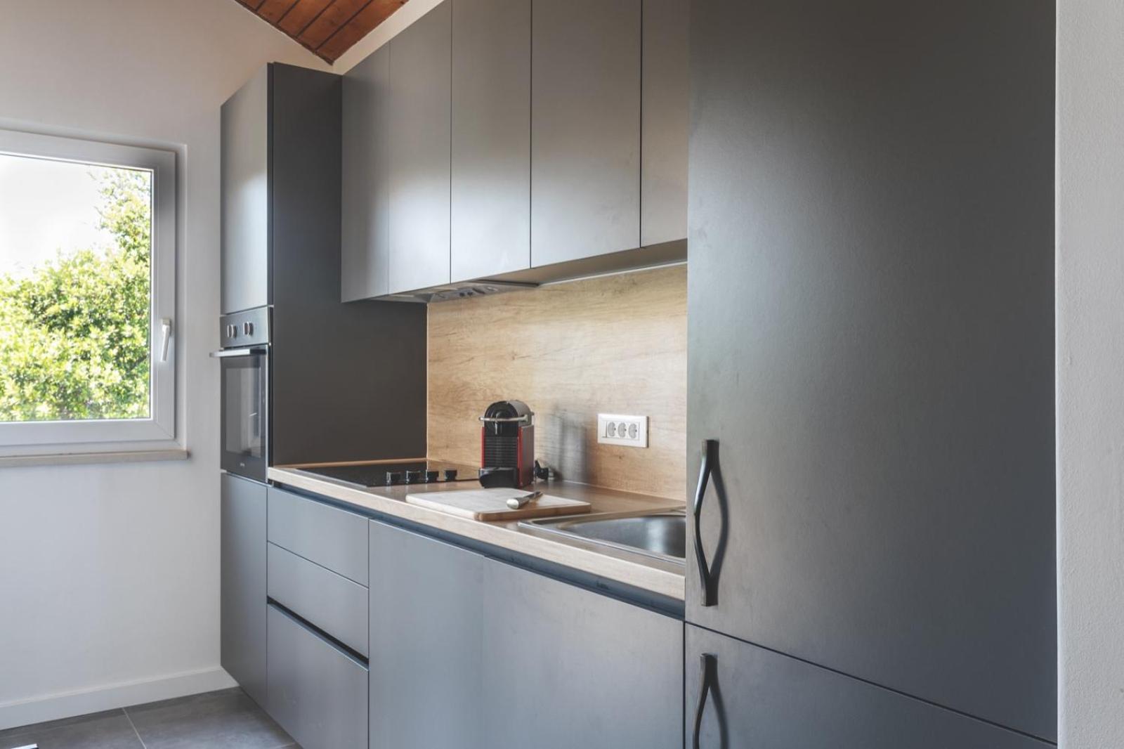 Center apartment Golden Ray view 3