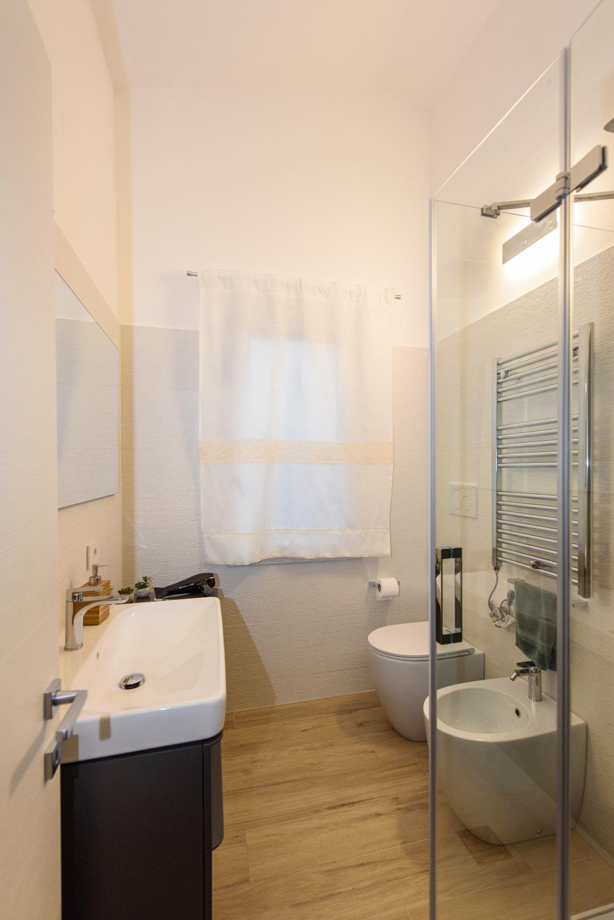 LOFT LUNGOMARE vista MARE e MONTI view 3