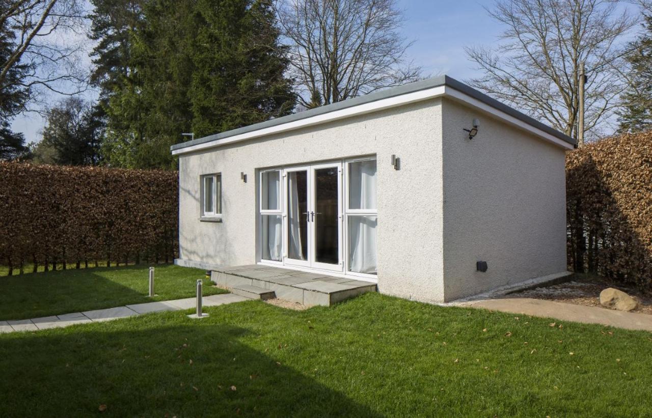 White Cottage - Cosy Holiday Cottage in Drymen, Loch Lomond & Trossachs view 2