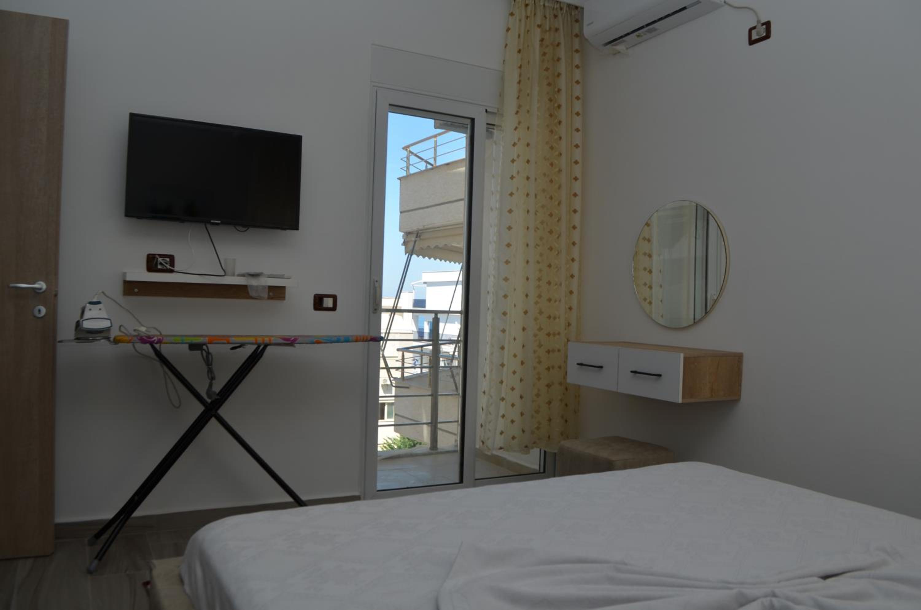Akil Apartments