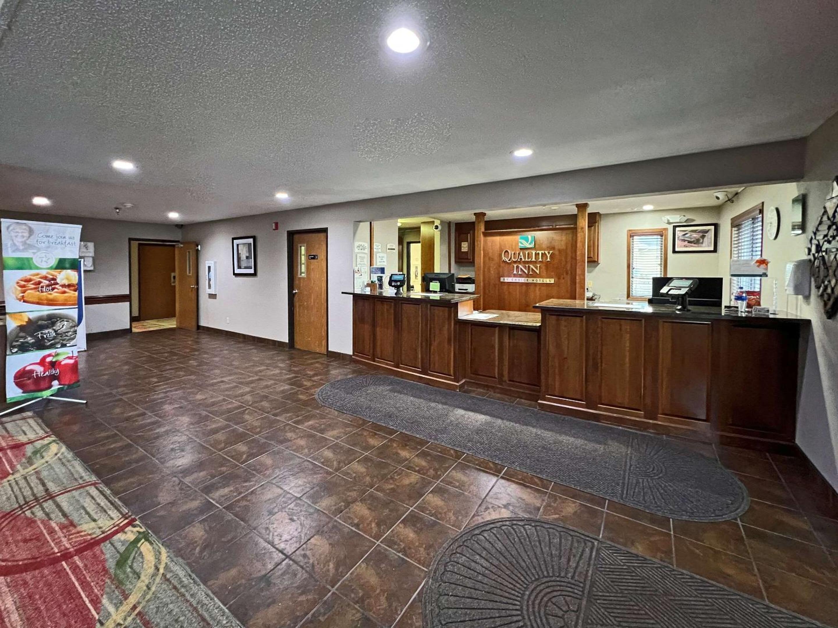 Mitchell Vacations - Quality Inn Mitchell I-90 - Property Image 32