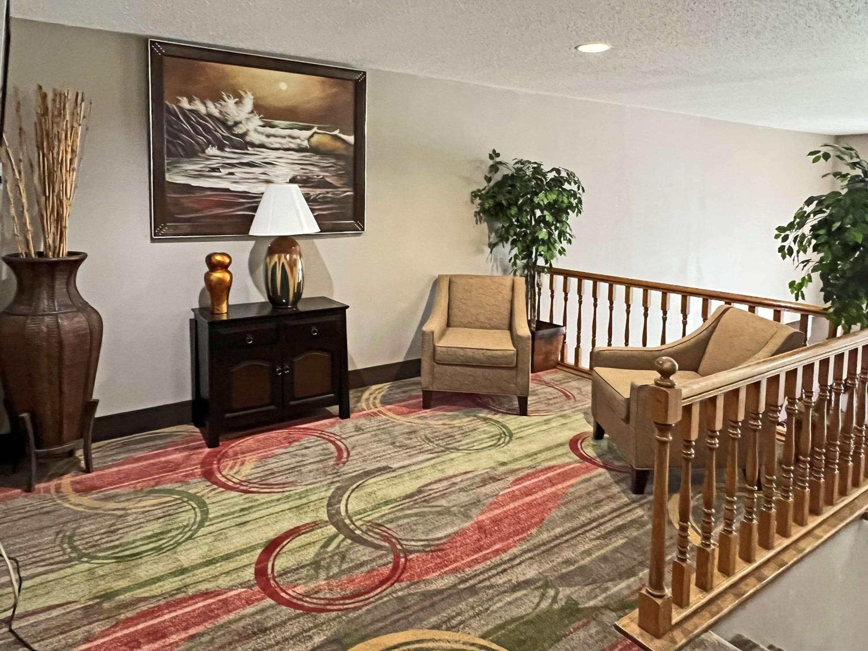 Mitchell Vacations - Quality Inn Mitchell I-90 - Property Image 4