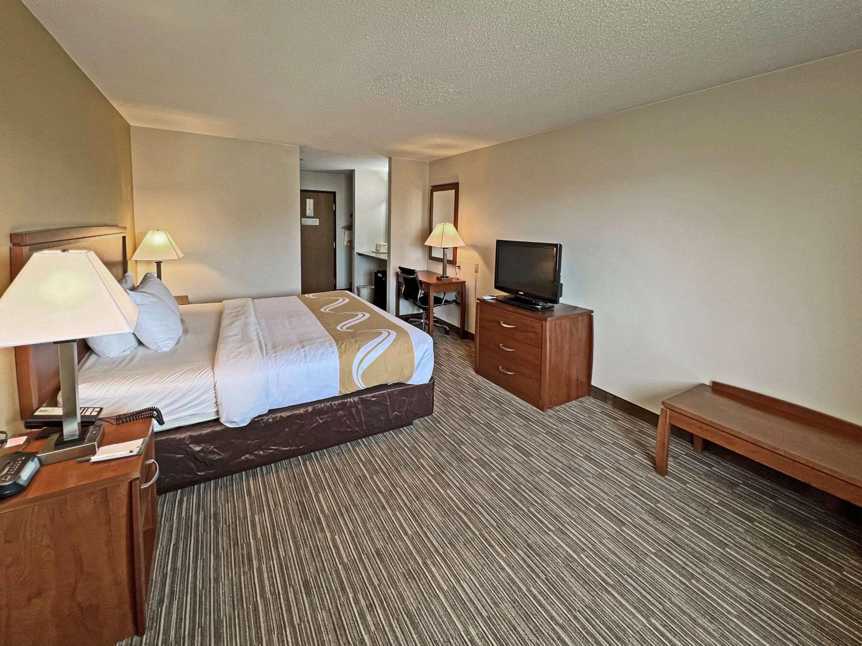 Mitchell Vacations - Quality Inn Mitchell I-90 - Property Image 40