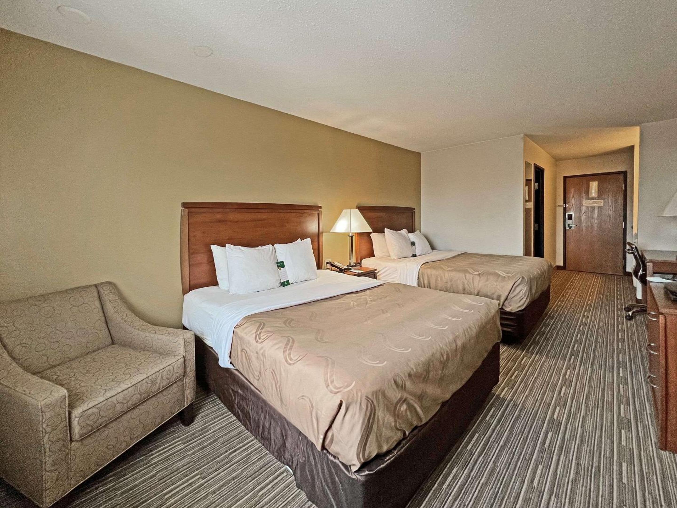 Mitchell Vacations - Quality Inn Mitchell I-90 - Property Image 31