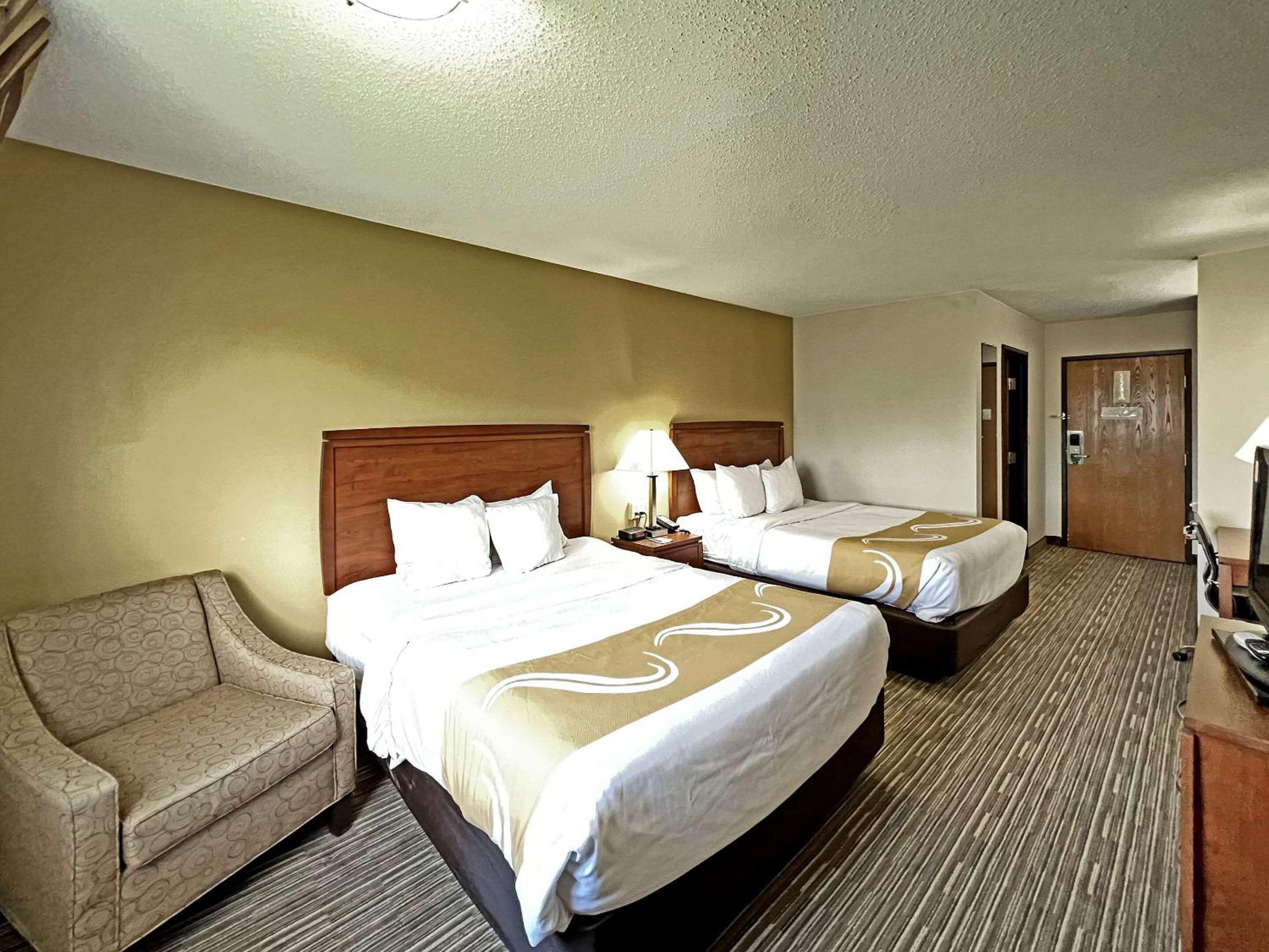 Mitchell Vacations - Quality Inn Mitchell I-90 - Property Image 48