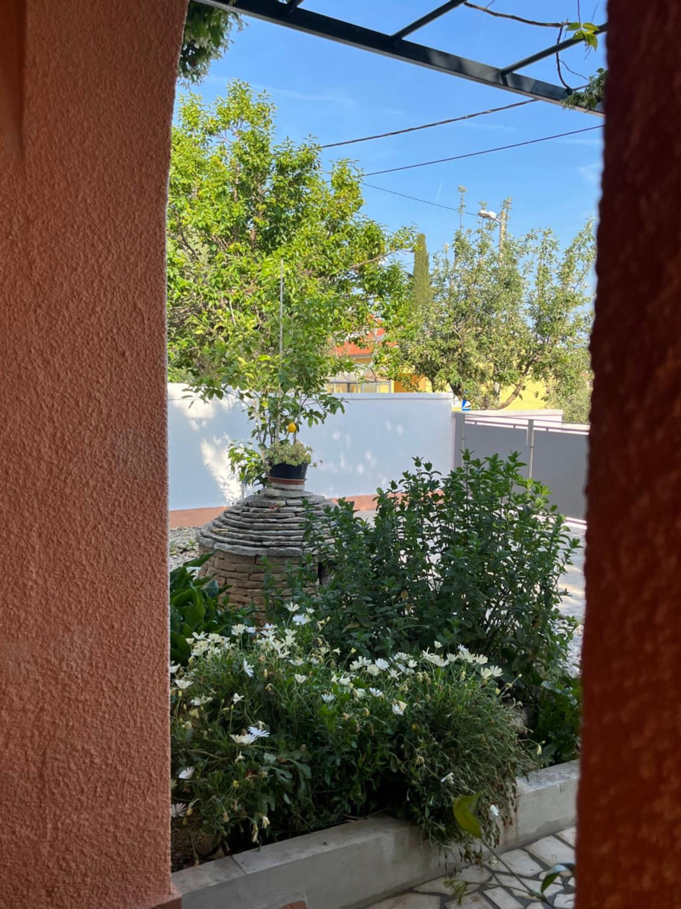 Apartment Happy view 3