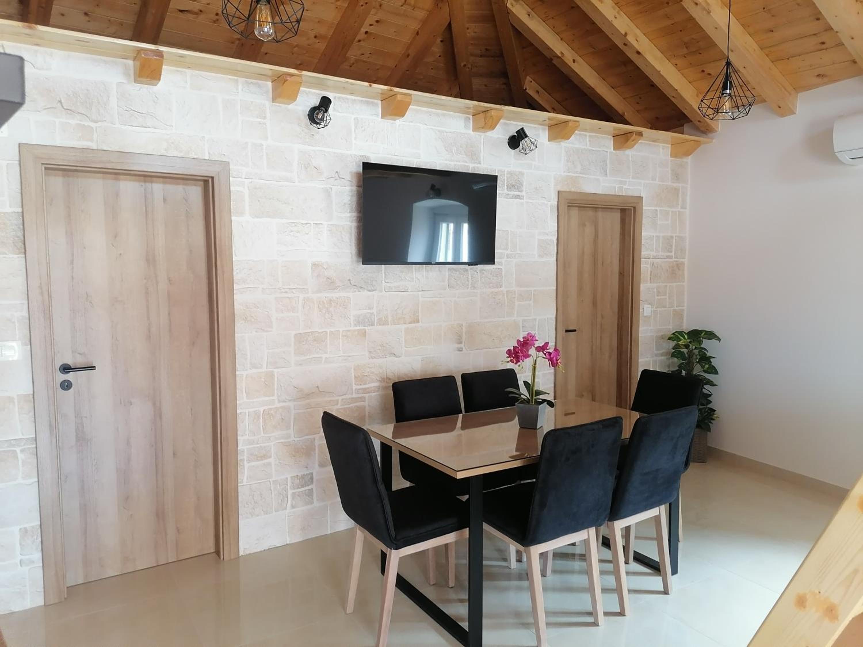 Apartments Ivana view 2