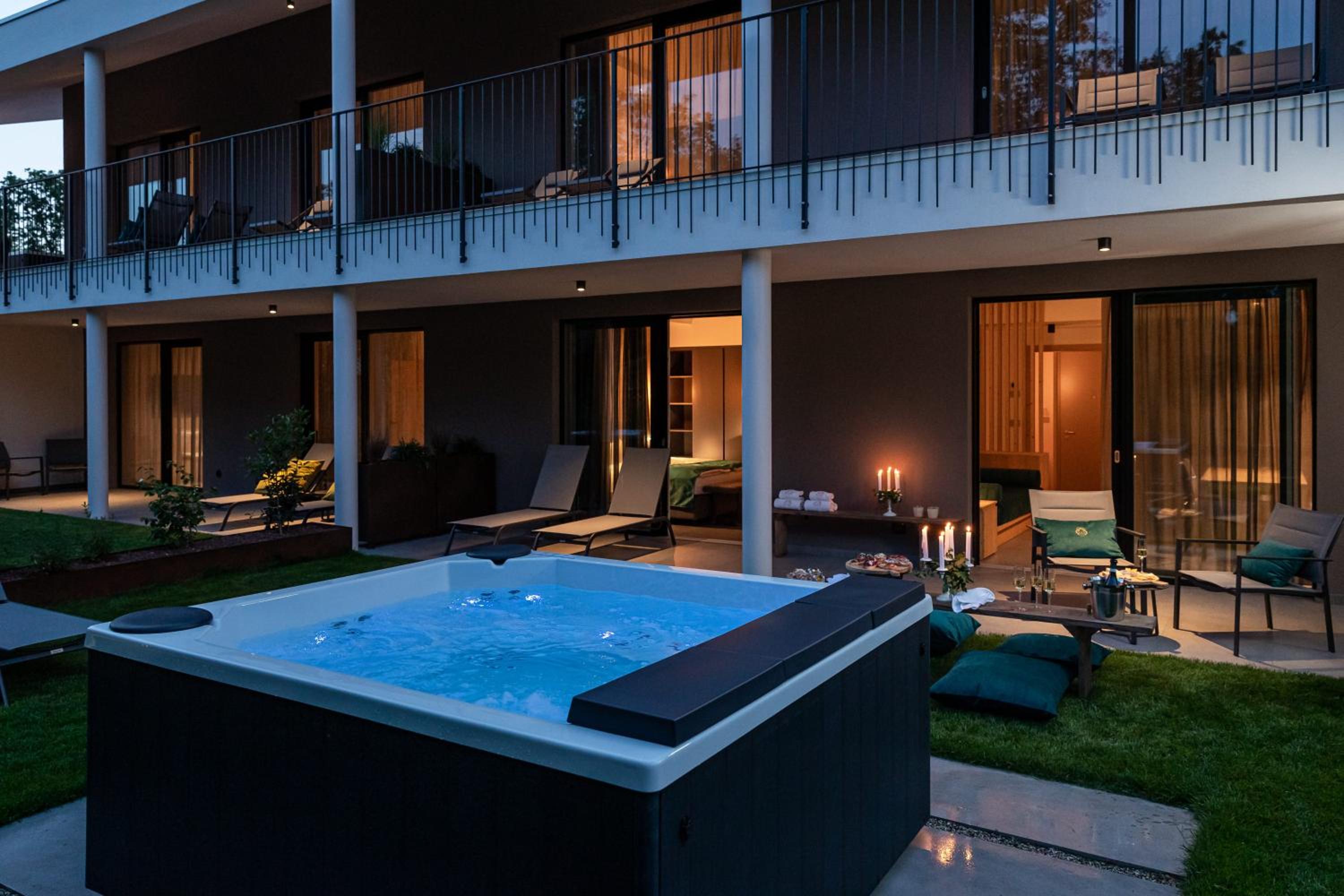 SHILOH Private Luxury Apartments view 5