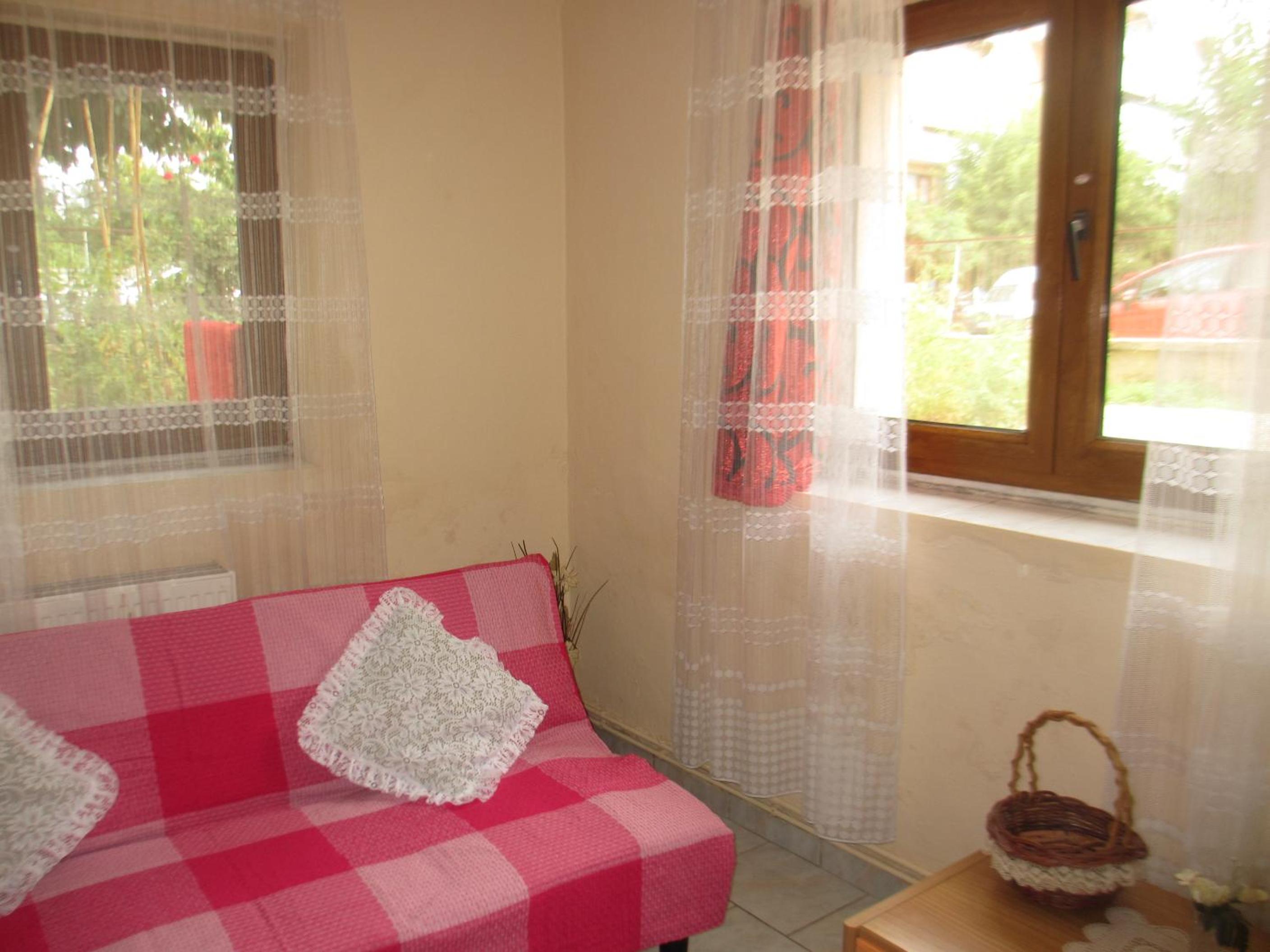 Apartment with Parking, yard and Wi-Fi photo 3