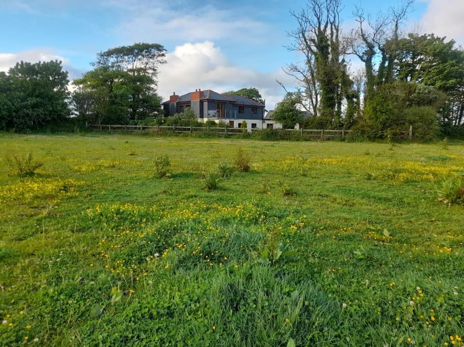 Cornish rural holiday home with stunning far reaching views view 2