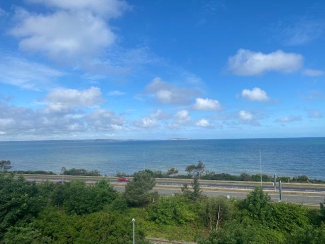 Lovely New 2 Bedroom Condo with Stunning Seaviews view 4