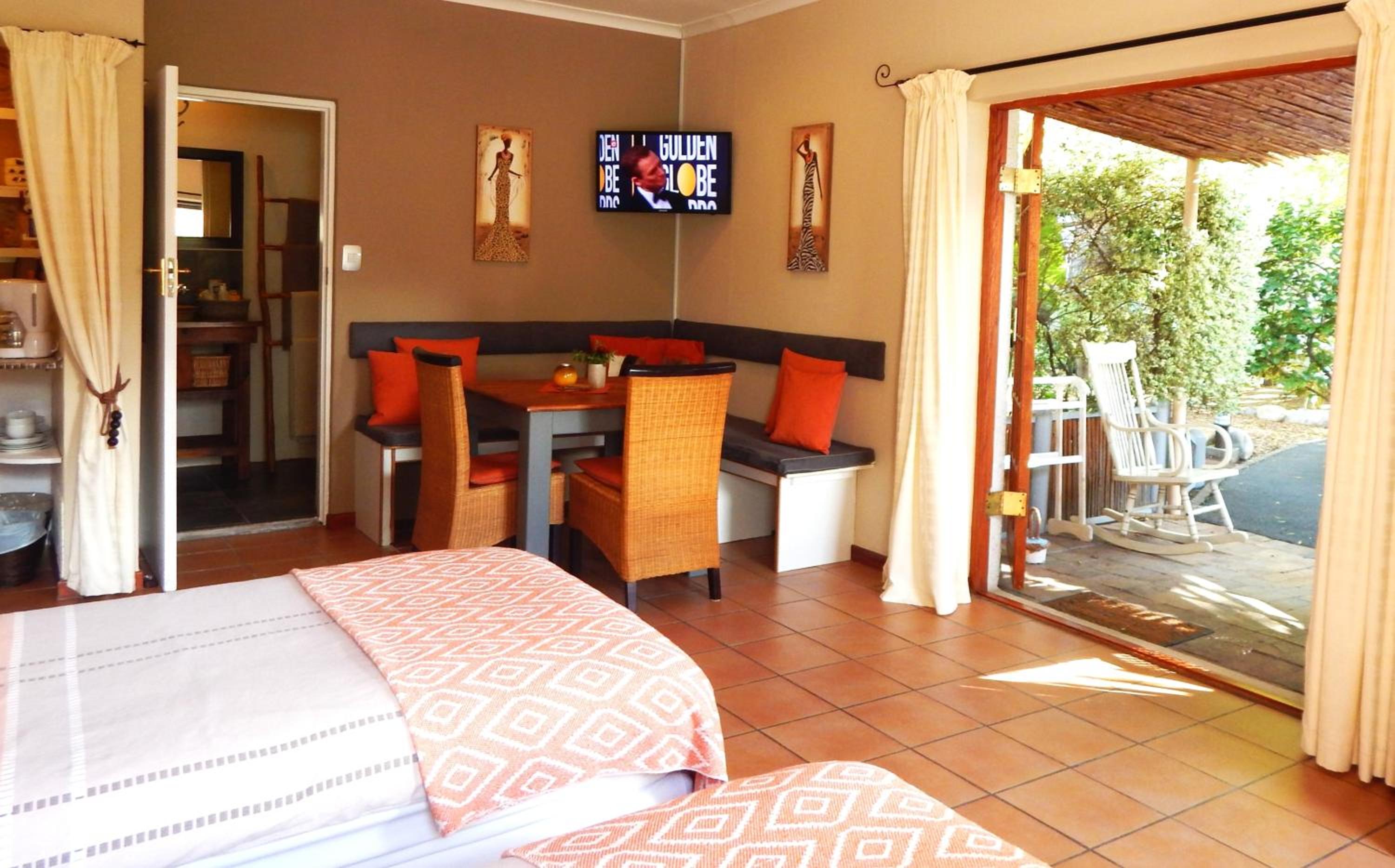 Khashamongo B & B