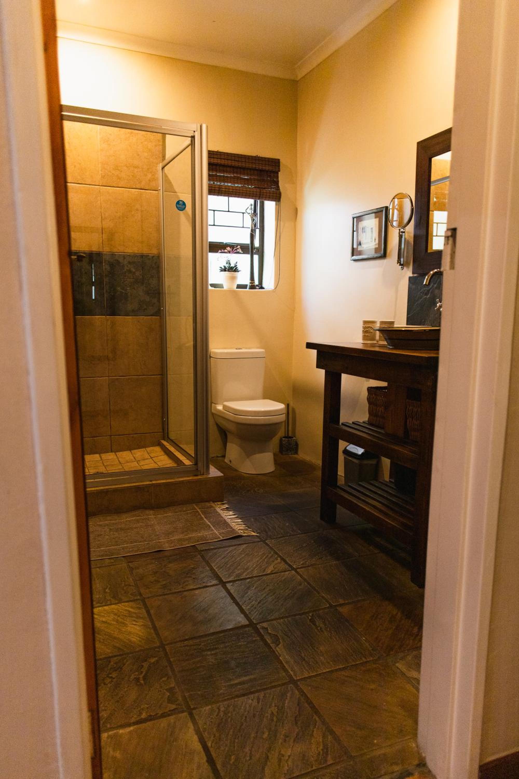 Khashamongo B & B