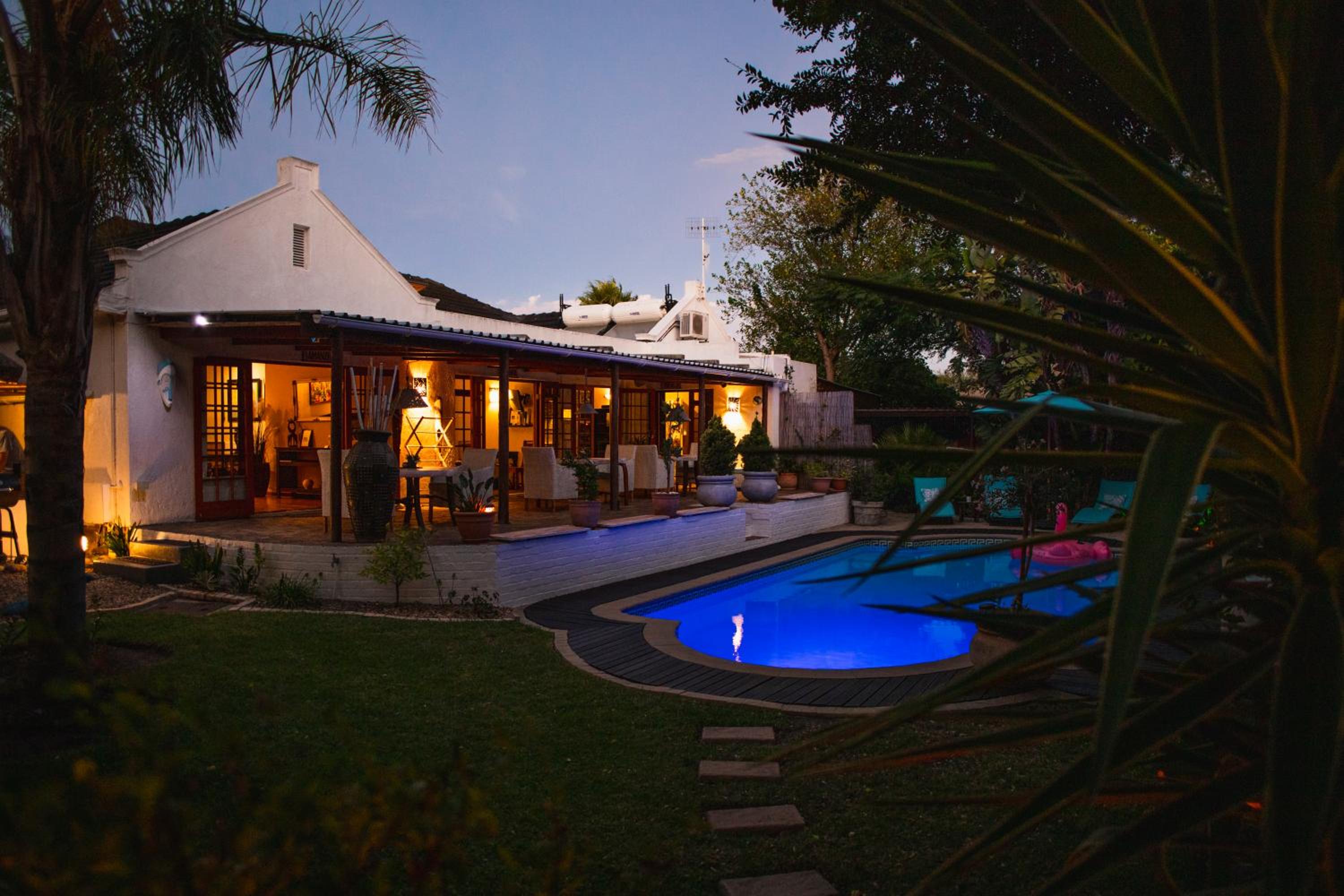 Khashamongo B & B