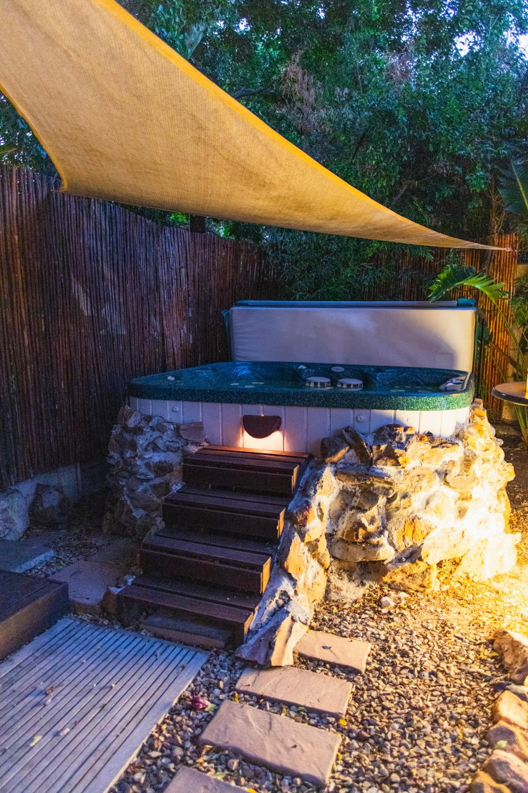 Khashamongo B & B