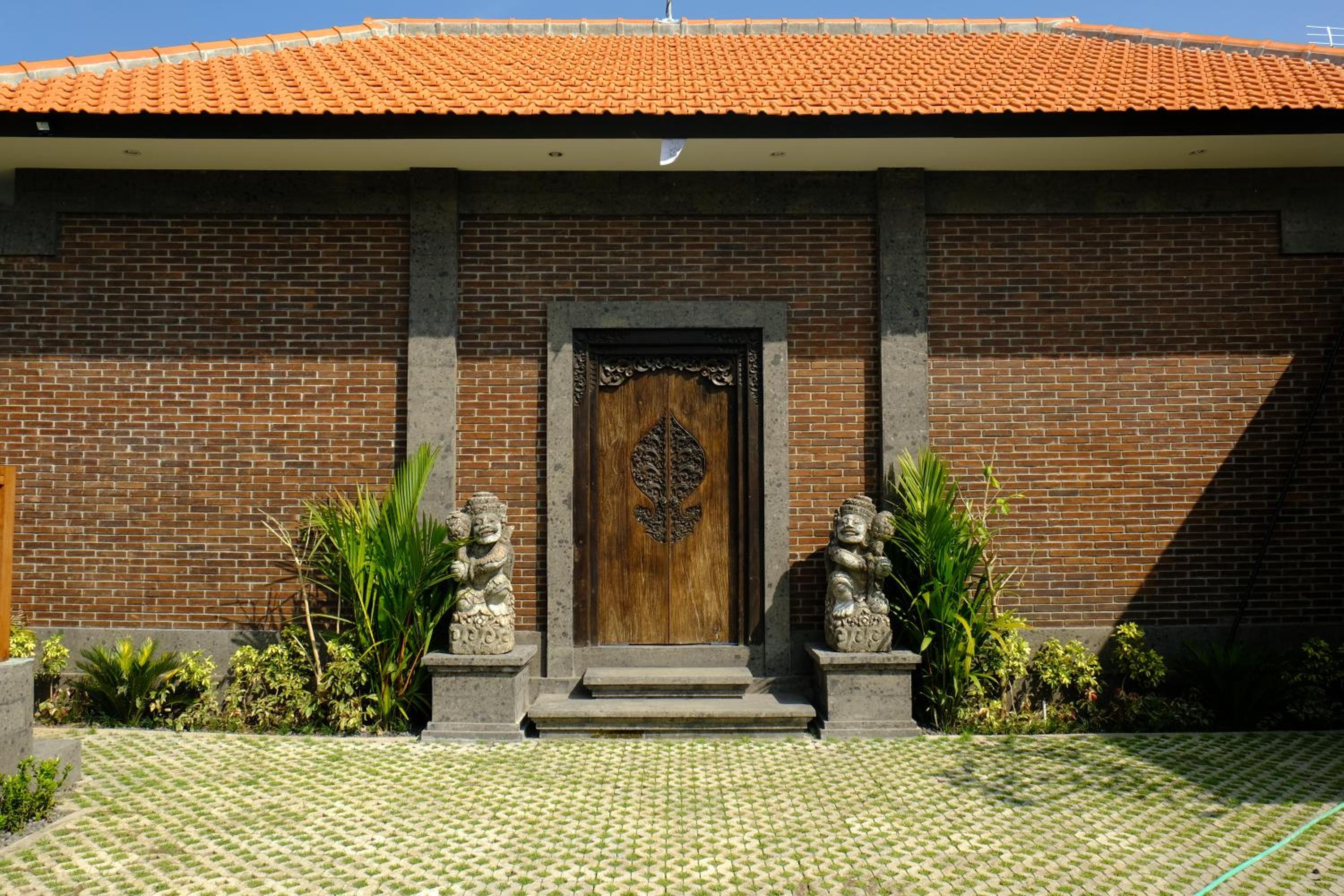 Kidupa Villa - 2 BR Private Pool & Rice Field View view 3