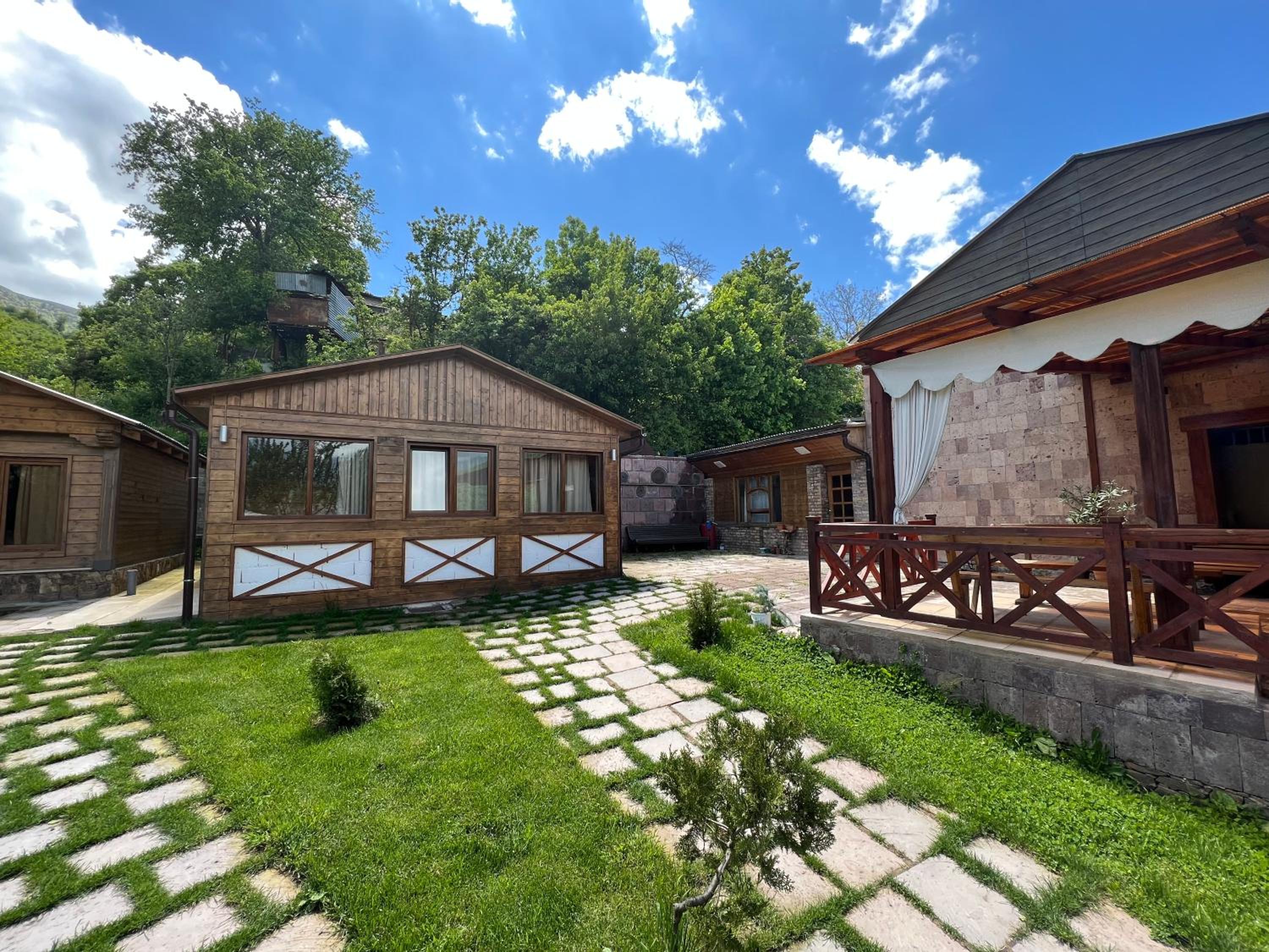 Balkonchik GuestHouse