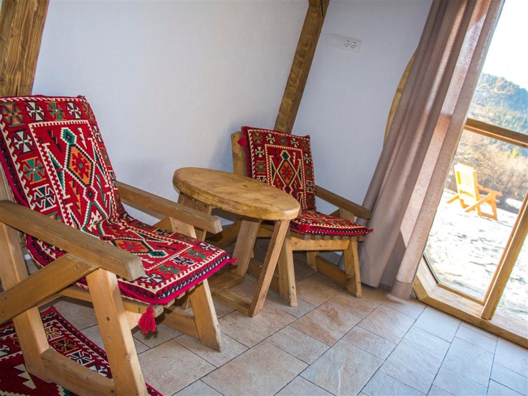Mountain bungalows and a Hobbit House - Jazavčije Rupe view 4