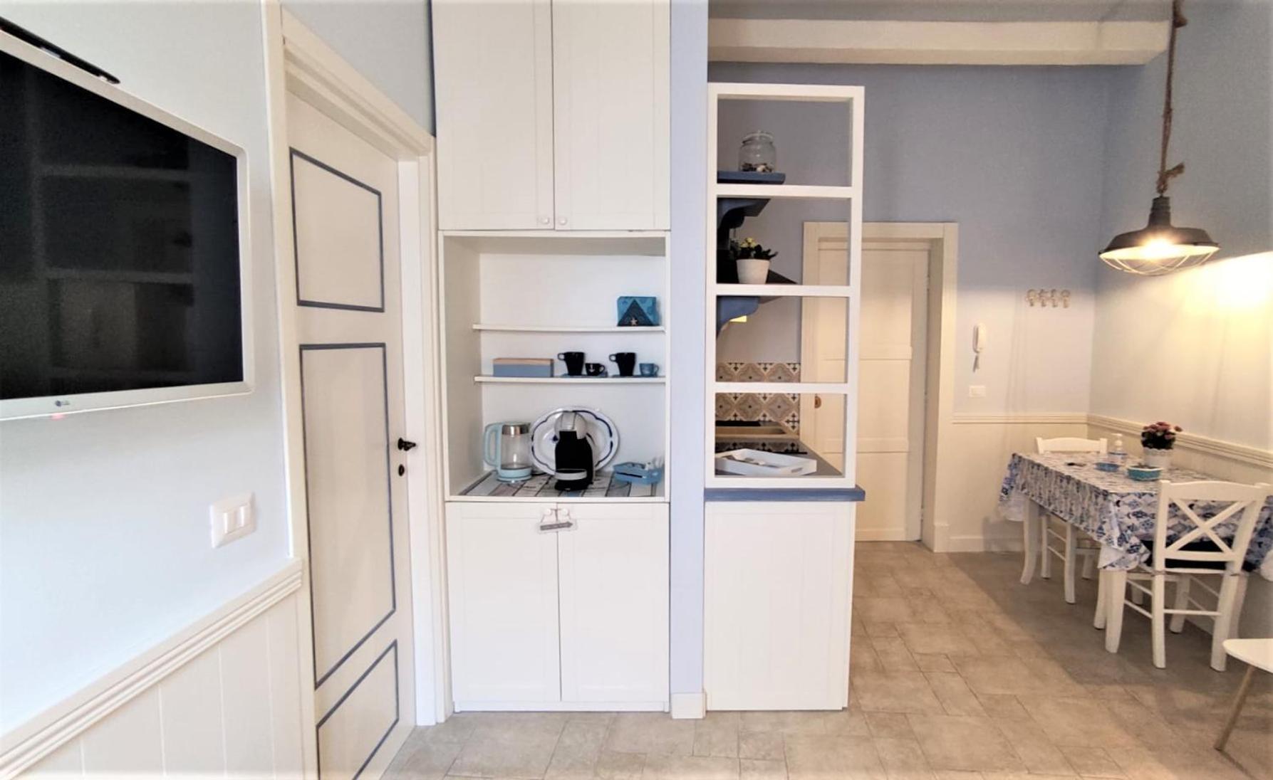 Chiasso S. Anna Relax Apartments near the sea view 4