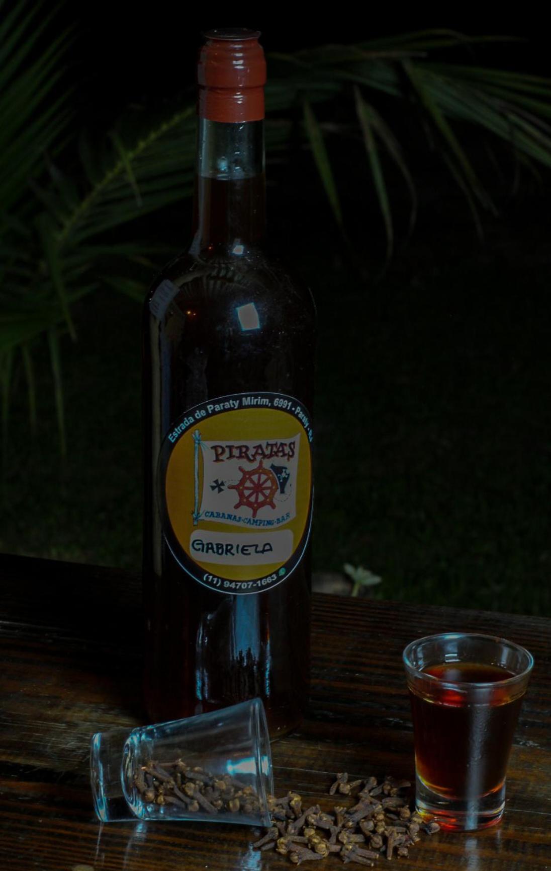 Piratas Cabanas Camping Bar