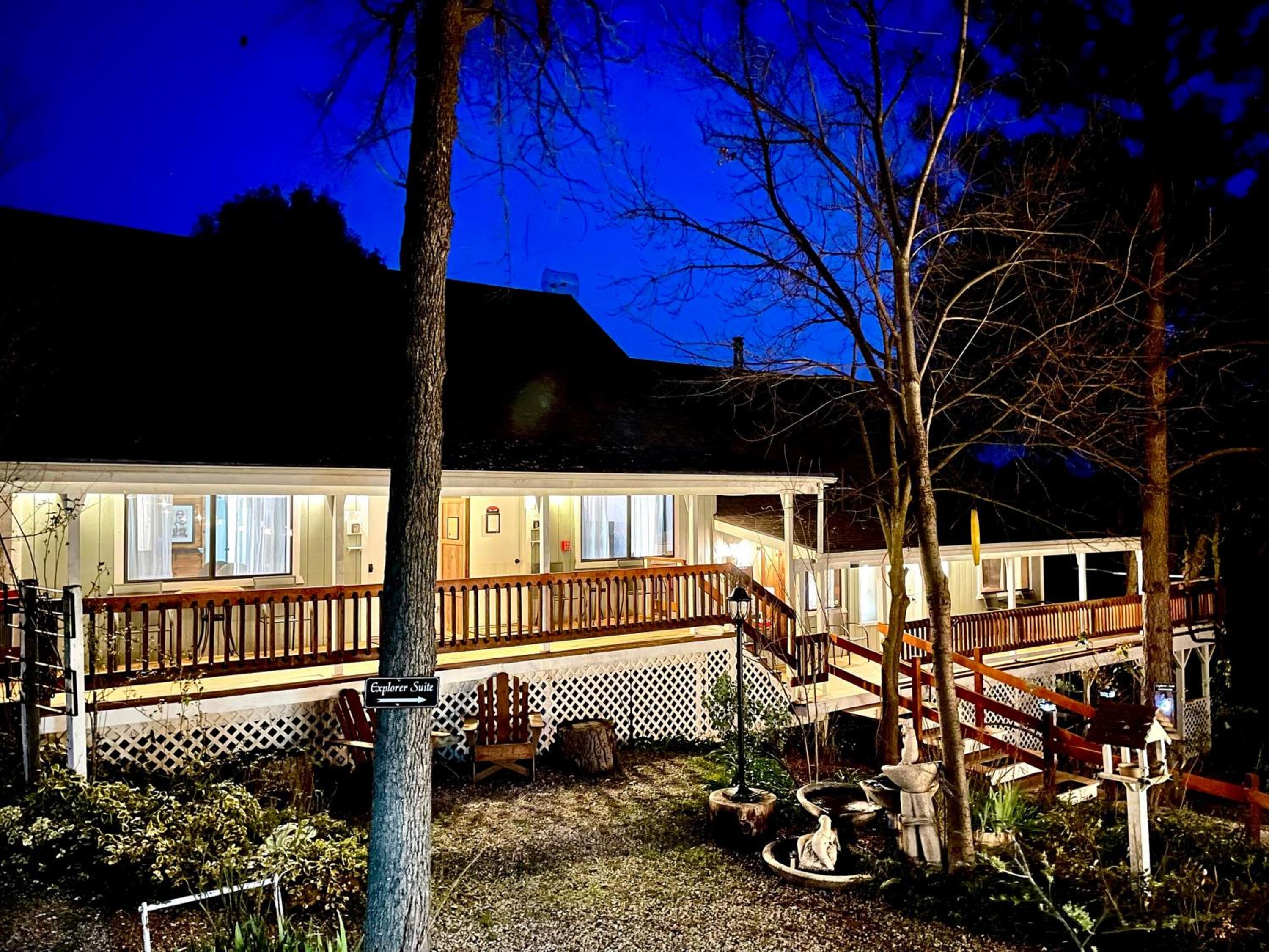 Hotel Sierra Mountain Lodge - Vacation Rentals - Yosemite - Image 1