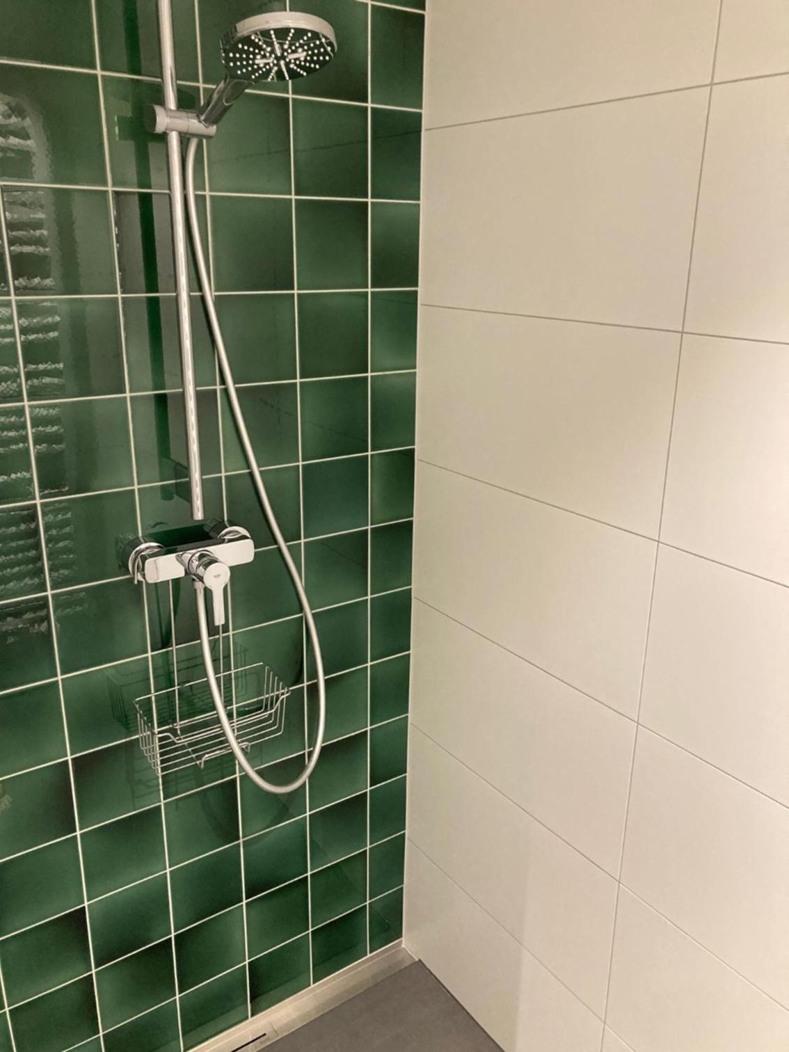 Green46