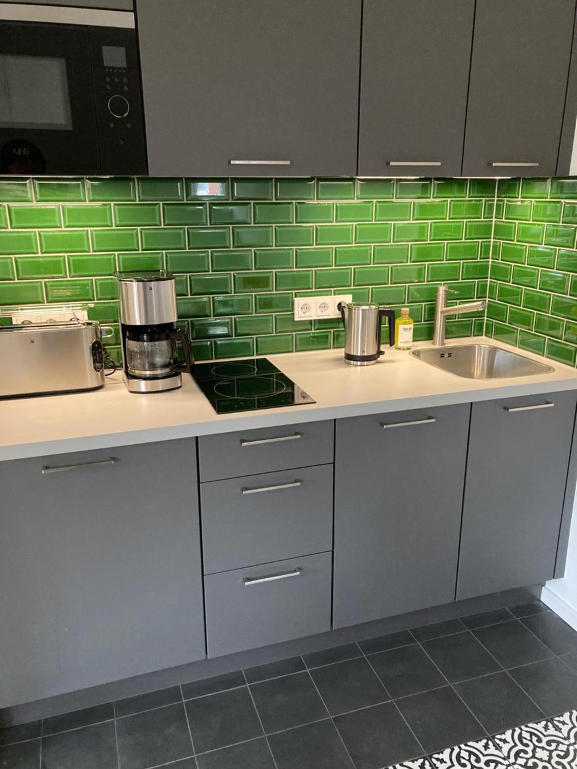 Green46
