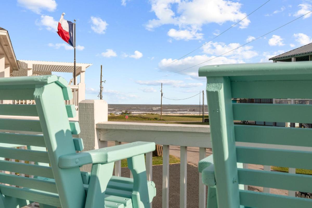 NEW-Sea The View-Playground-2 min walk to Beach