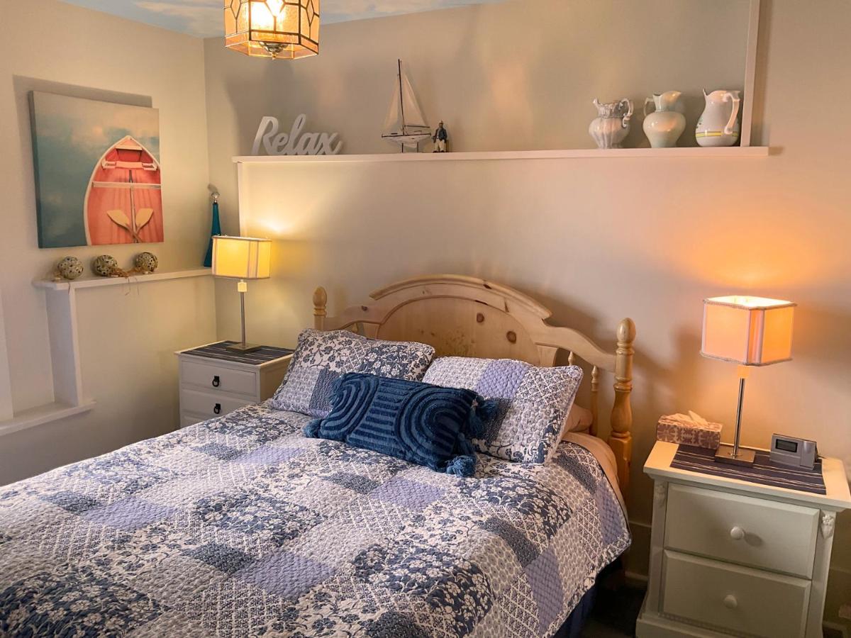 Sooke Vacations - Orca View Cottage - Property Image 3