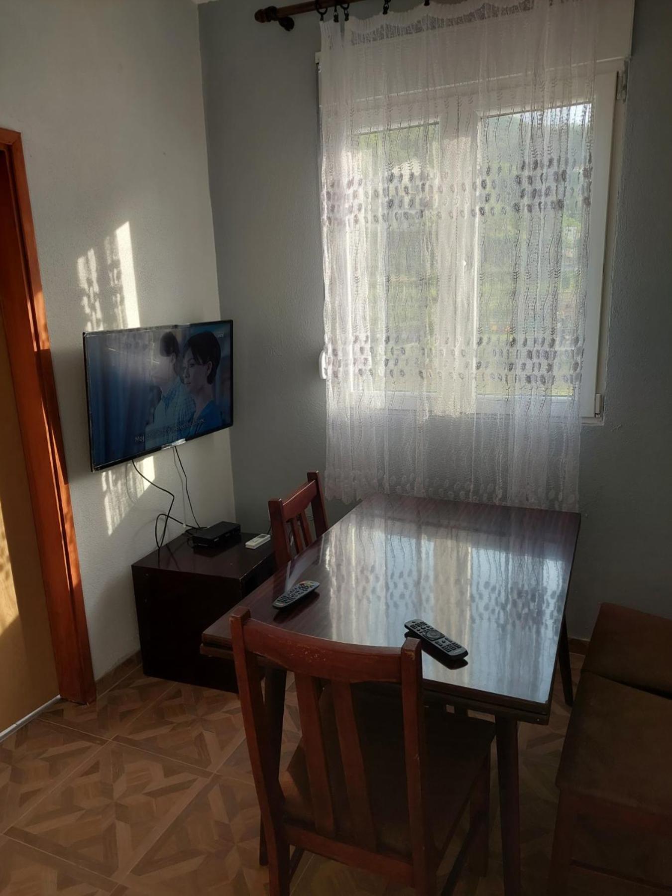 Gavros apartmani