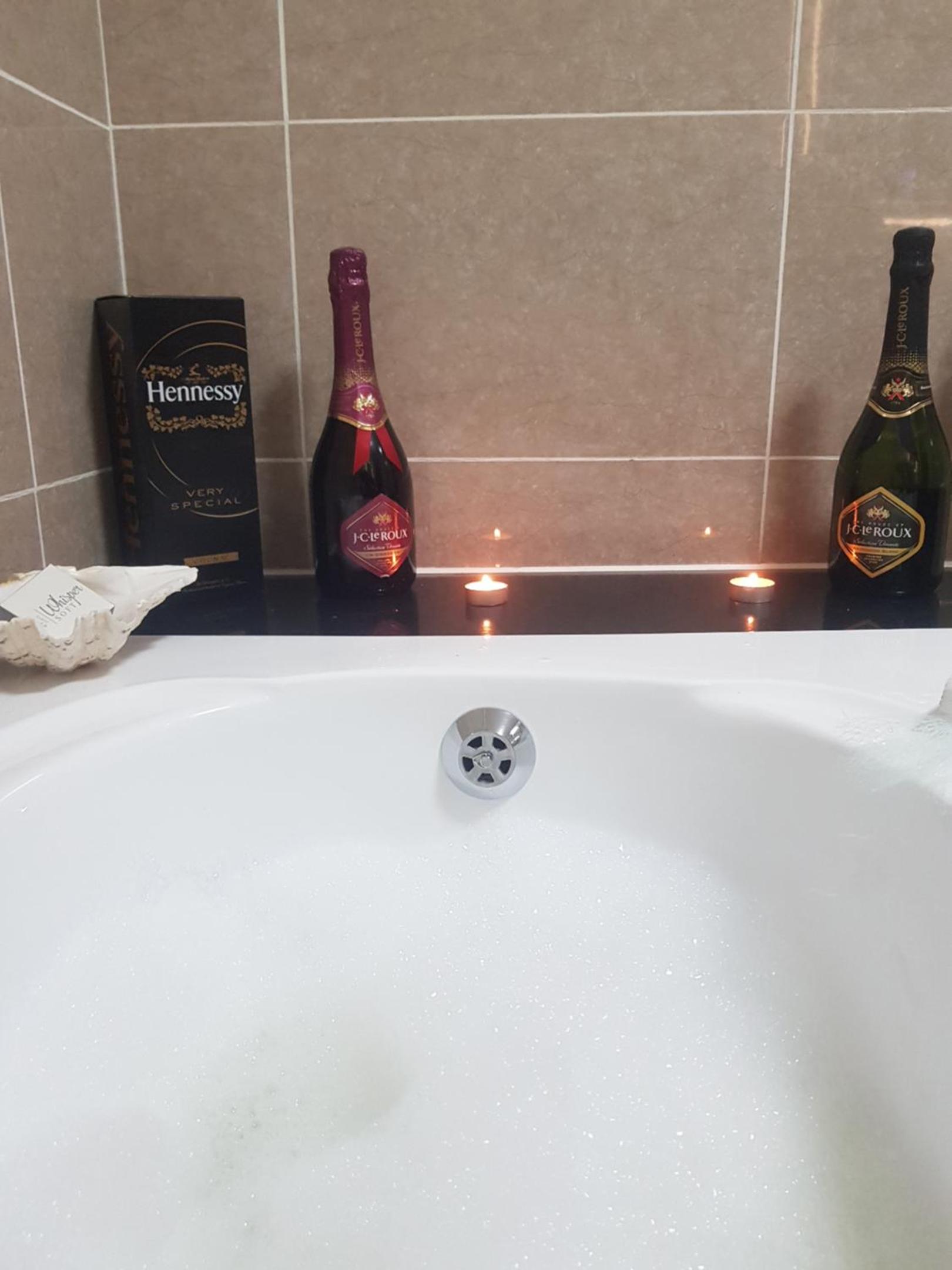 Jacuzzi
