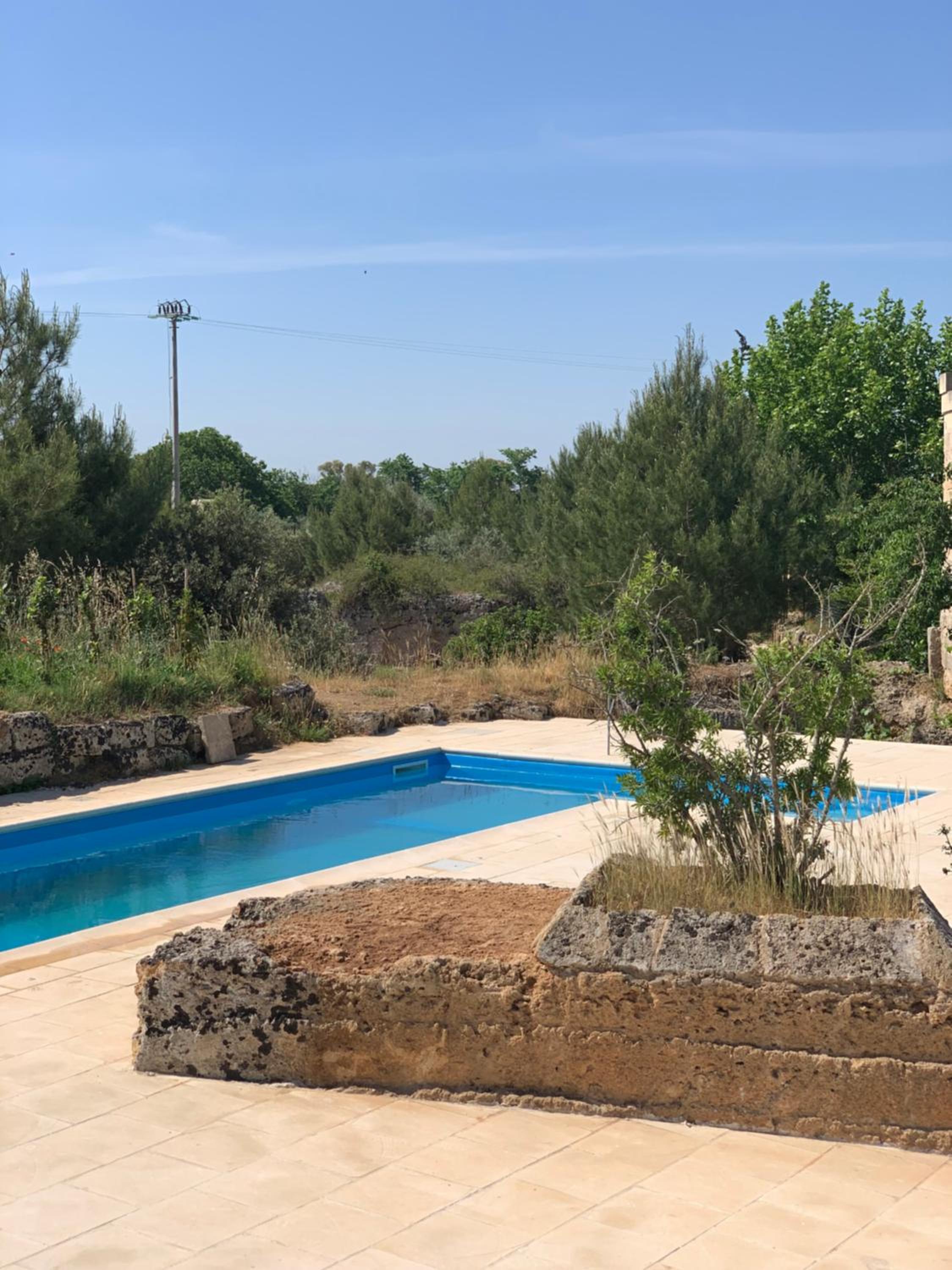 FATA BIANCA Salento - Giardino botanico con piscina